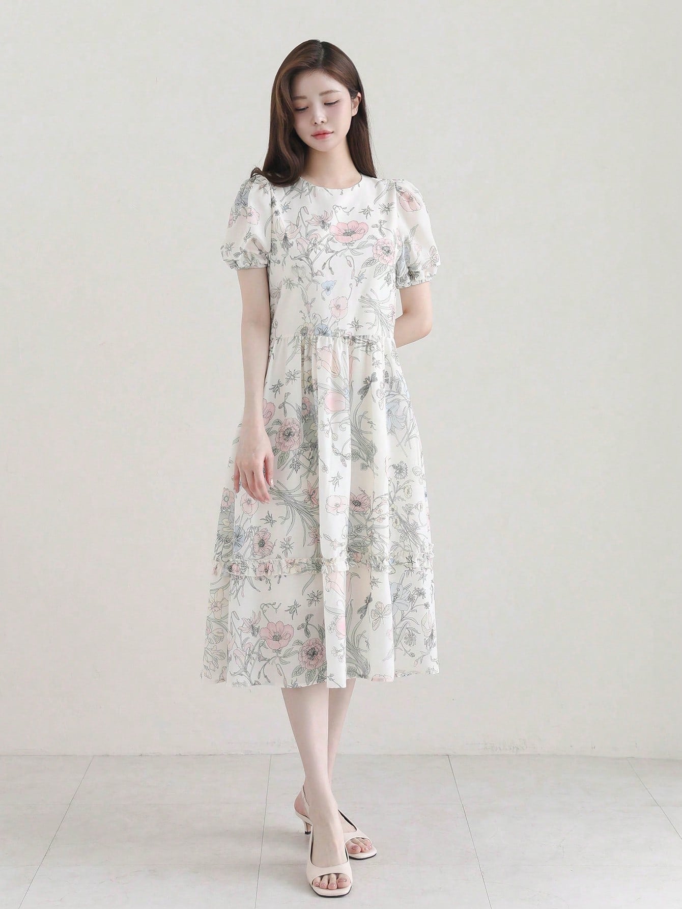 CM-DS734942 Women Elegant Seoul Style Ditsy Floral Round Neck Short Sleeve Midi Dress