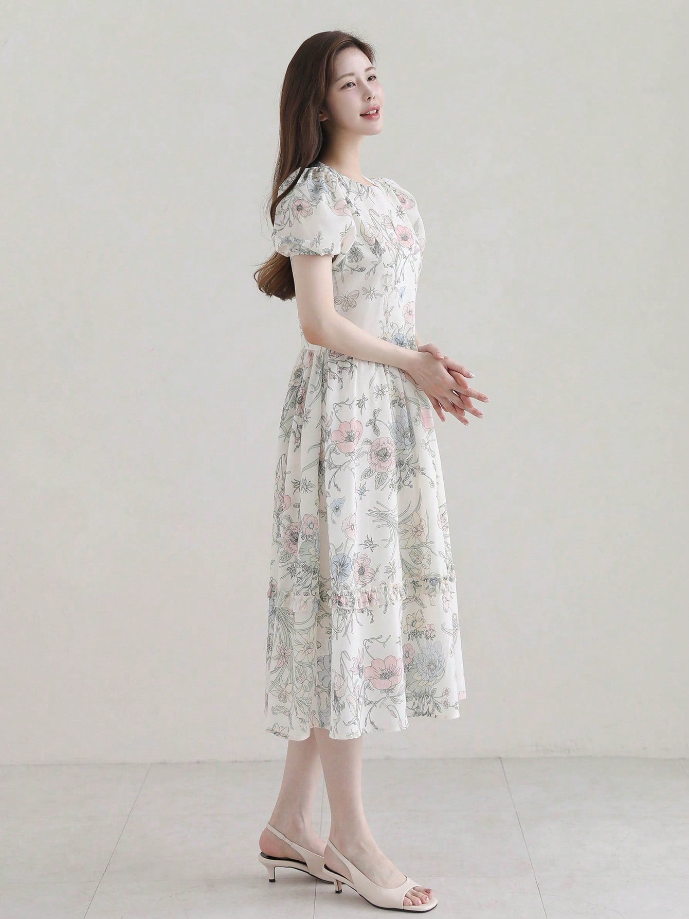 CM-DS734942 Women Elegant Seoul Style Ditsy Floral Round Neck Short Sleeve Midi Dress