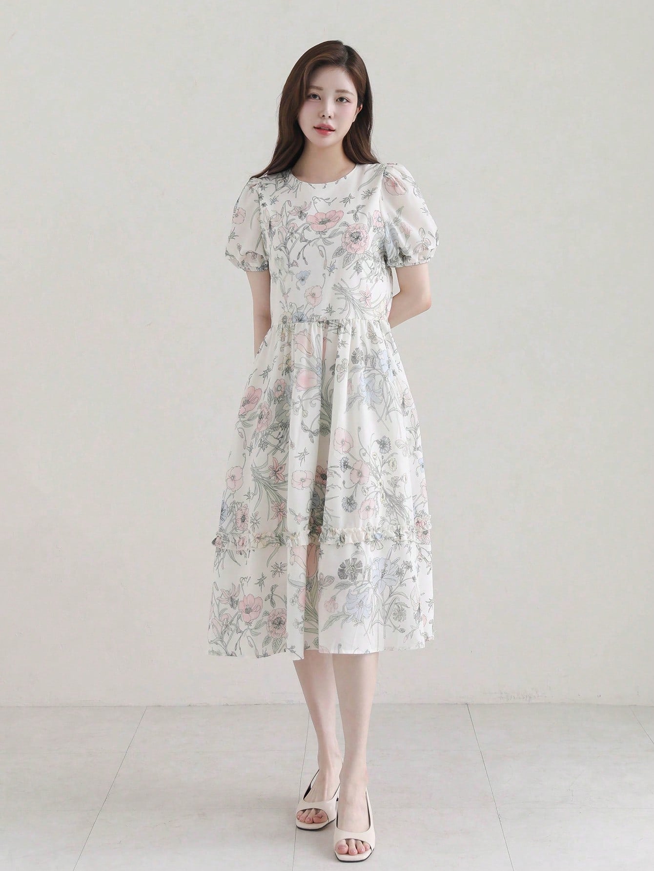 CM-DS734942 Women Elegant Seoul Style Ditsy Floral Round Neck Short Sleeve Midi Dress