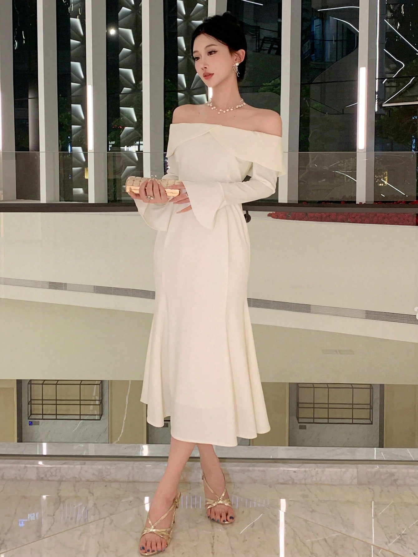 CM-DS733820 Women Elegant Seoul Style Solid Color Off-Shoulder Long Sleeve Midi Dress - Beige