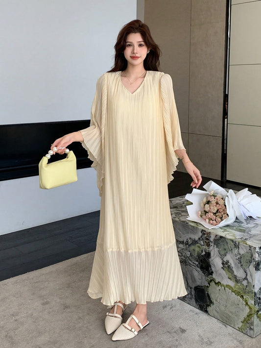 CM-DS243734 Women Trendy Bohemian Style V-Neck Long Sleeve Pleated Loose Maxi Dress