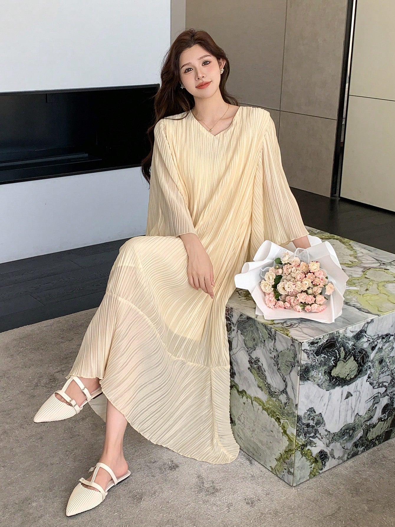 CM-DS243734 Women Trendy Bohemian Style V-Neck Long Sleeve Pleated Loose Maxi Dress