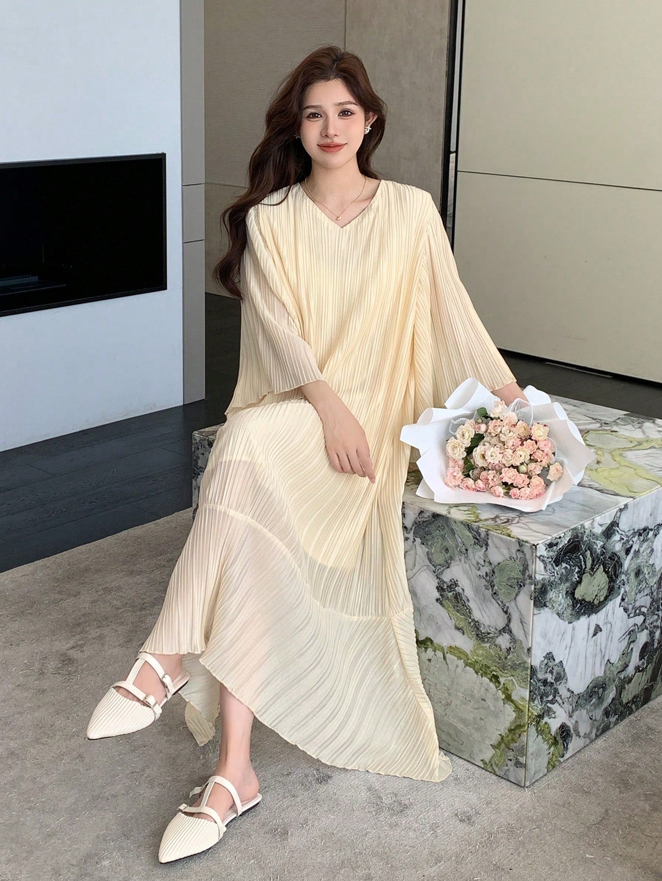 CM-DS243734 Women Trendy Bohemian Style V-Neck Long Sleeve Pleated Loose Maxi Dress