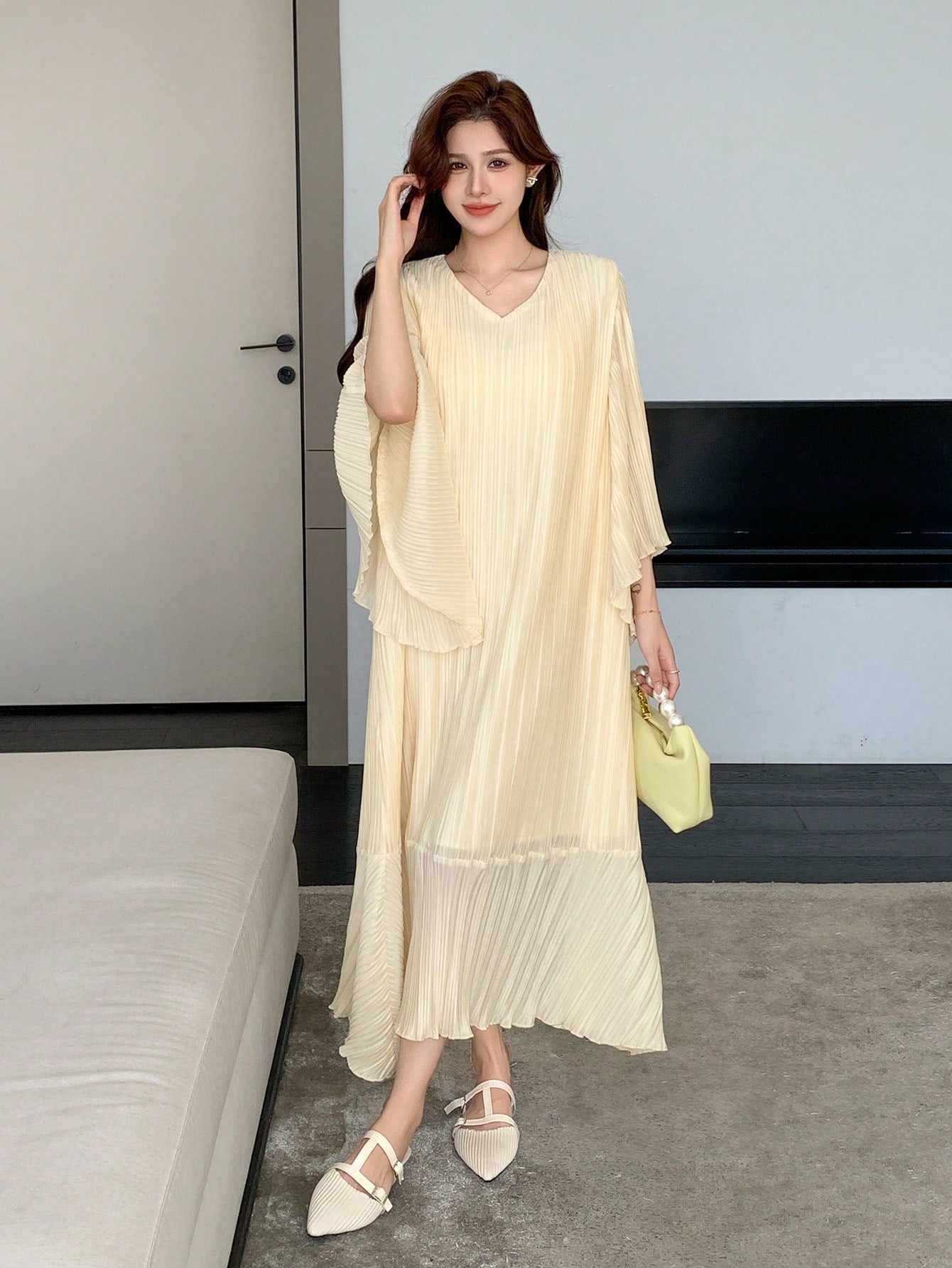 CM-DS243734 Women Trendy Bohemian Style V-Neck Long Sleeve Pleated Loose Maxi Dress