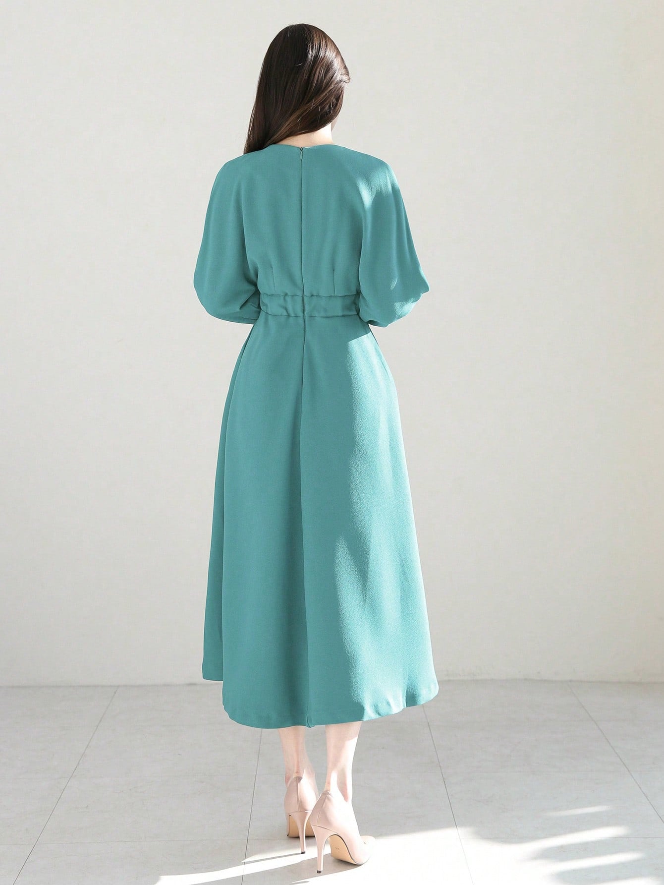 CM-DS771057 Women Elegant Seoul Style Solid Color Round Neck 3/4 Sleeve Midi Dress - Green