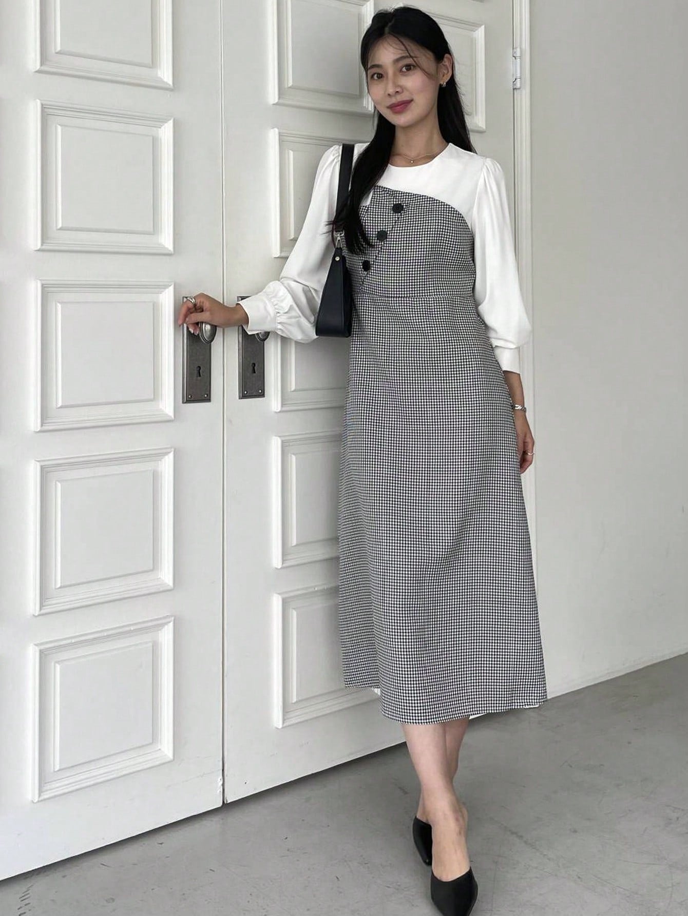 CM-DS115431 Women Casual Seoul Style Color-Block Round Neck Long Sleeve Front Button Dress