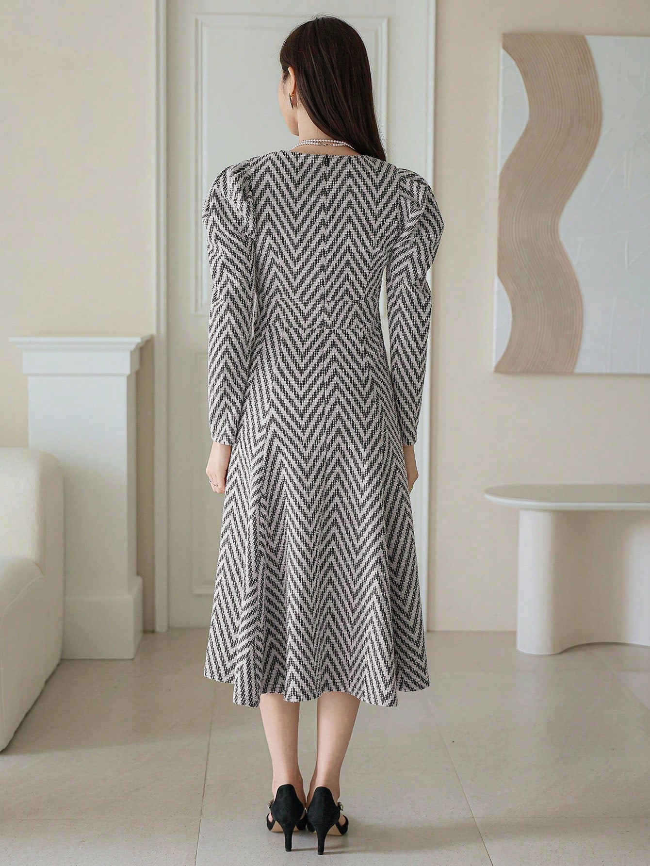 CM-DS791819 Women Elegant Seoul Style Plaid Round Neck Puff Sleeve Midi Dress