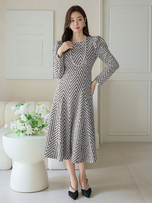 CM-DS791819 Women Elegant Seoul Style Plaid Round Neck Puff Sleeve Midi Dress