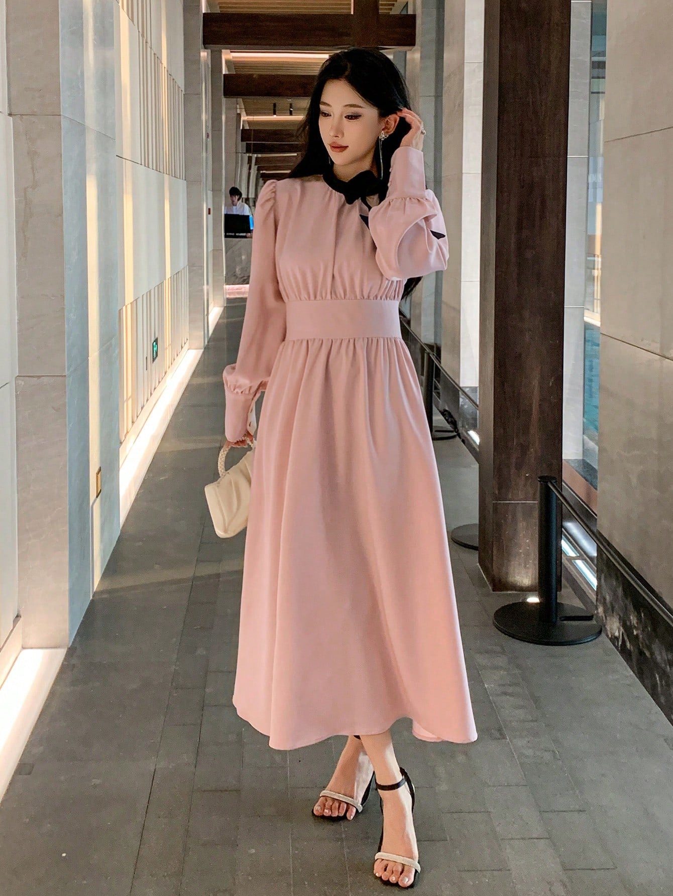 CM-DS949782 Women Elegant Seoul Style Contrast Color Collar Cinched Waist A-Line Dress