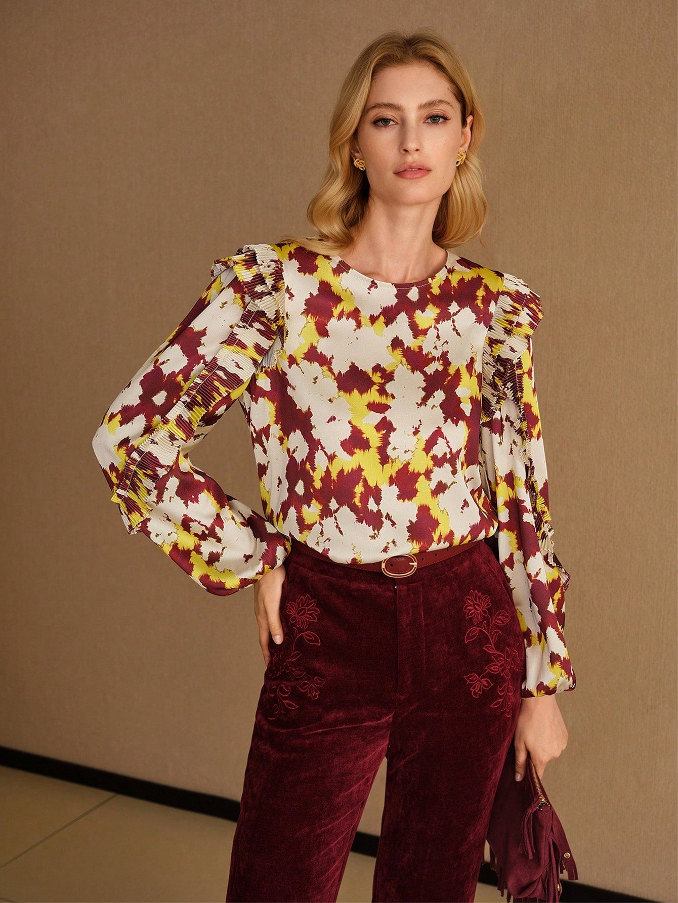 CM-TS619060 Women Elegant Seoul Style All-Over Print Plisse Ruffle Trim Lantern Sleeve Blouse