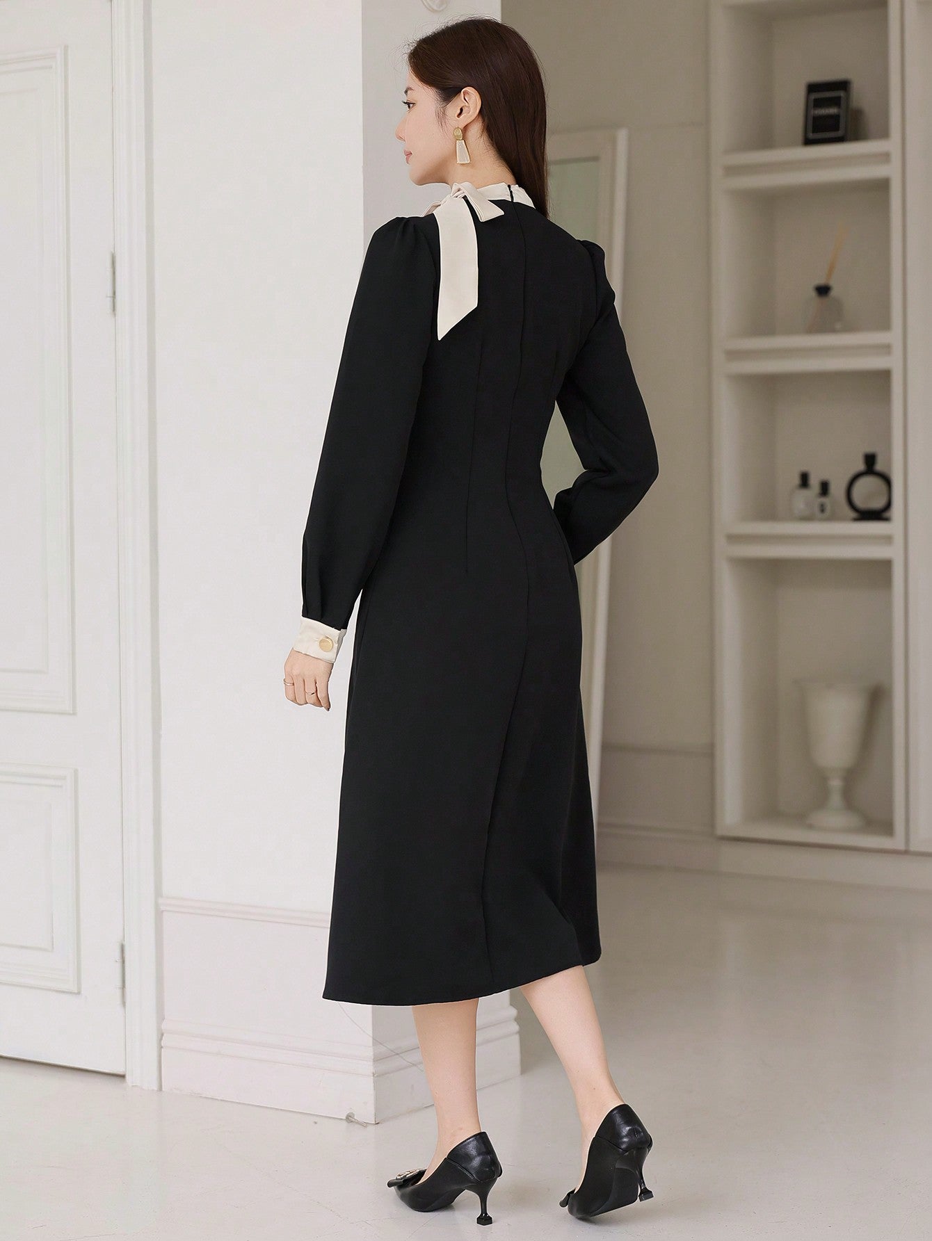 CM-DS592728 Women Elegant Seoul Style Colorblock Stand Collar Long Sleeve Dress - Black