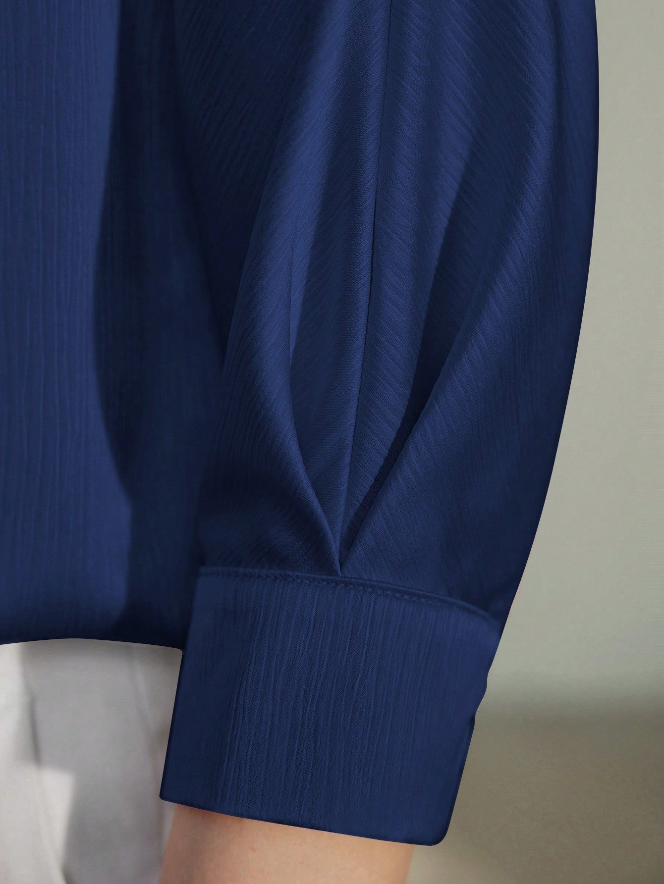 CM-TS800494 Women Casual Seoul Style Solid Keyhole Back Round Neck Half Sleeve Blouse - Blue