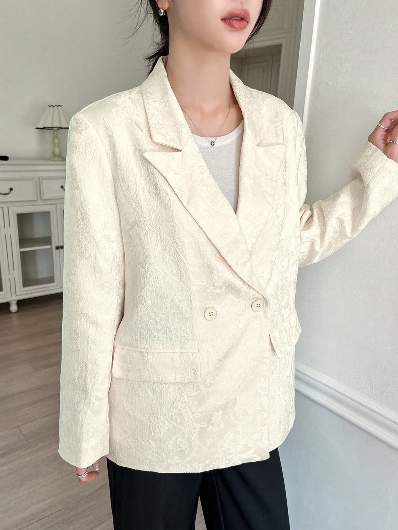 CM-CS202707 Women Casual Seoul Style All-Over Floral Pattern Double-Breasted Long Sleeve Blazer - Apricot