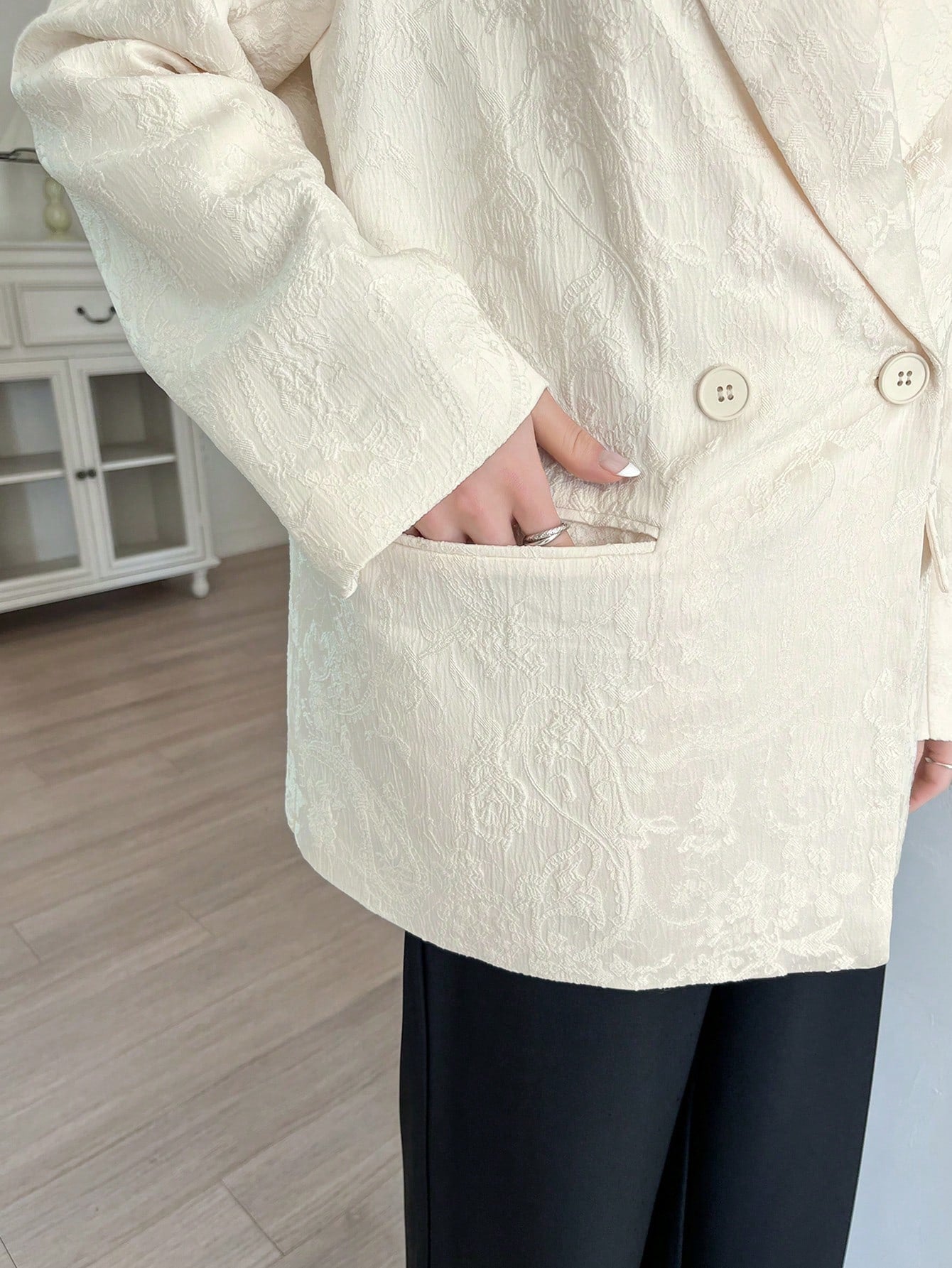 CM-CS202707 Women Casual Seoul Style All-Over Floral Pattern Double-Breasted Long Sleeve Blazer - Apricot