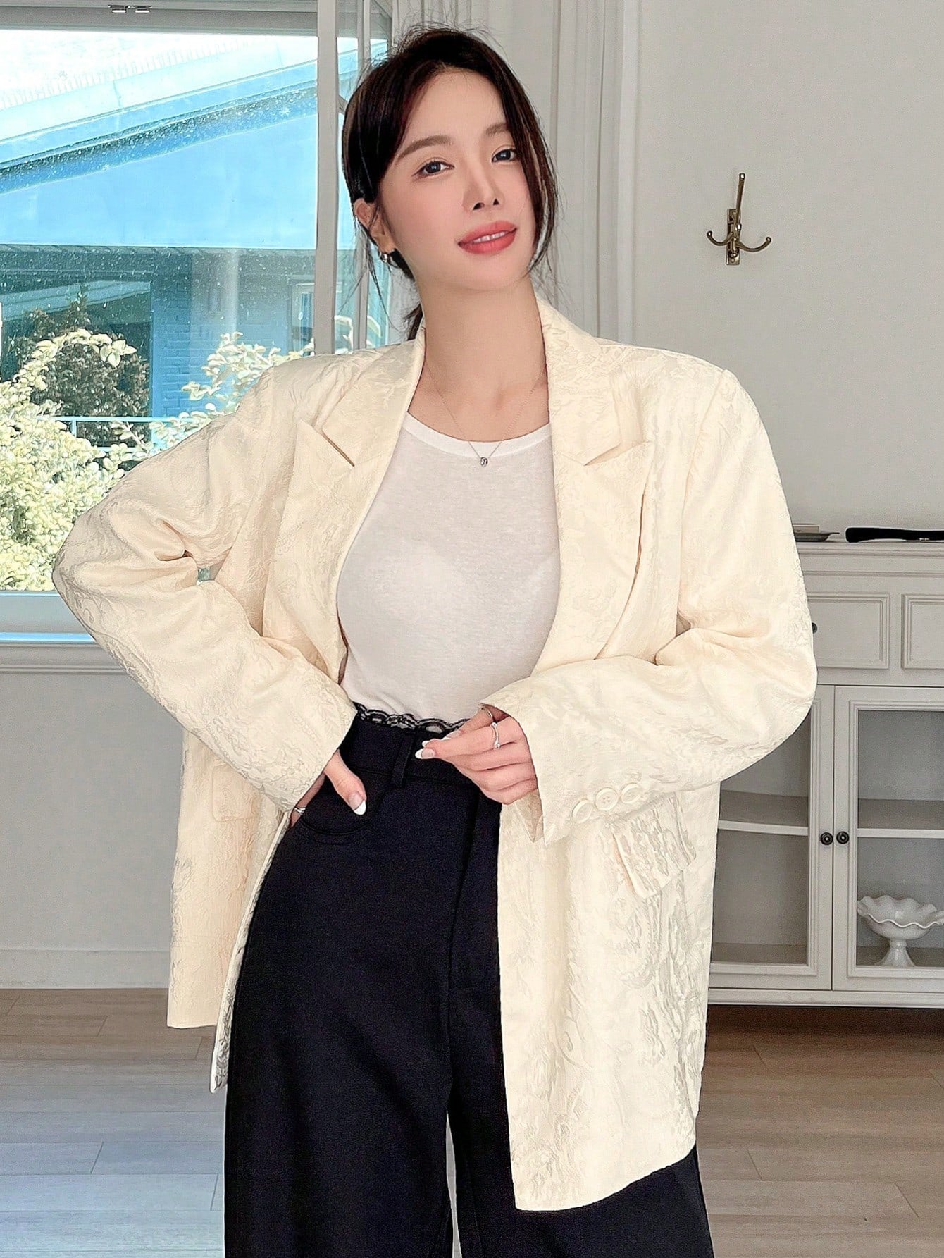 CM-CS202707 Women Casual Seoul Style All-Over Floral Pattern Double-Breasted Long Sleeve Blazer - Apricot