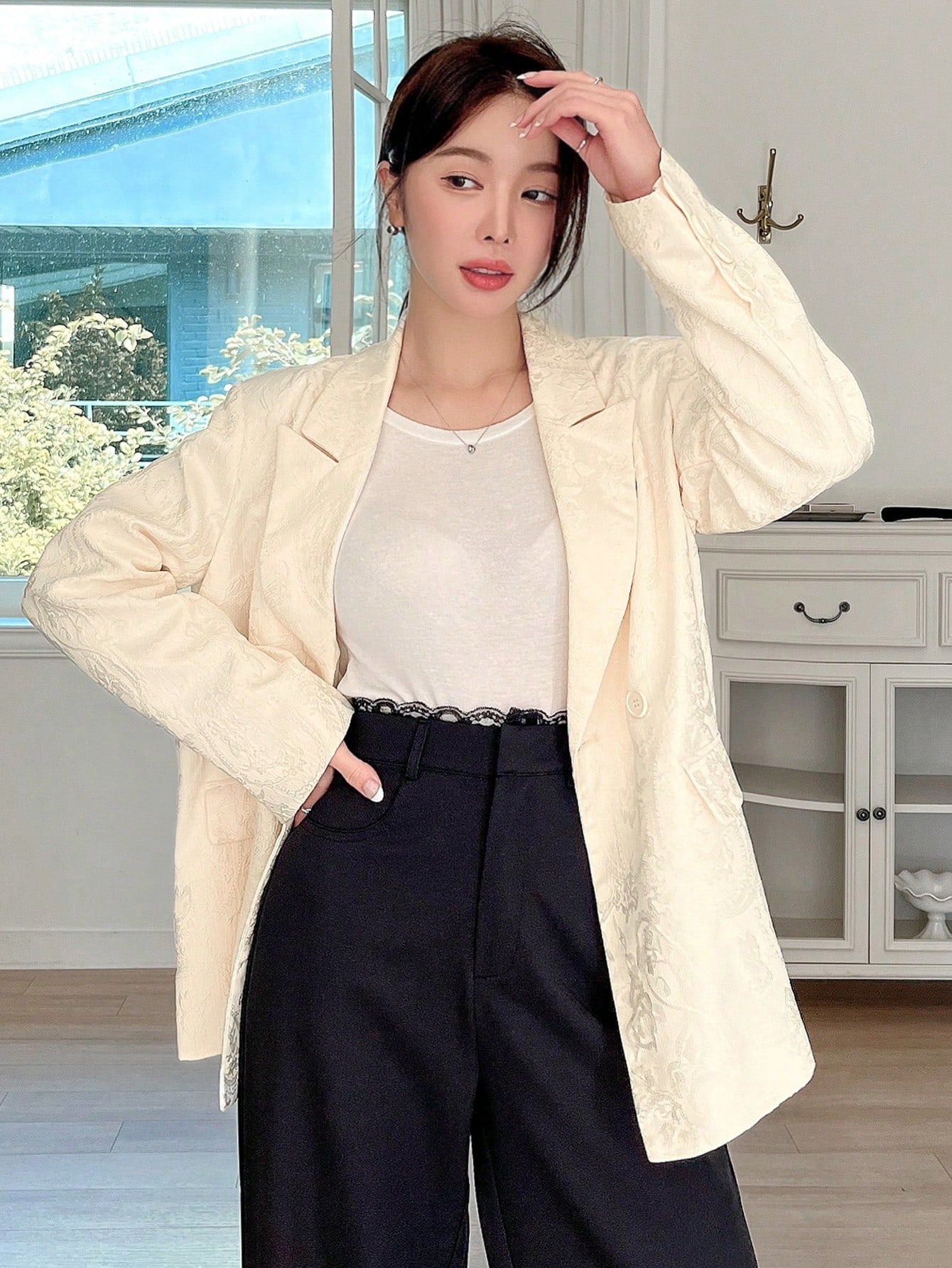 CM-CS202707 Women Casual Seoul Style All-Over Floral Pattern Double-Breasted Long Sleeve Blazer - Apricot