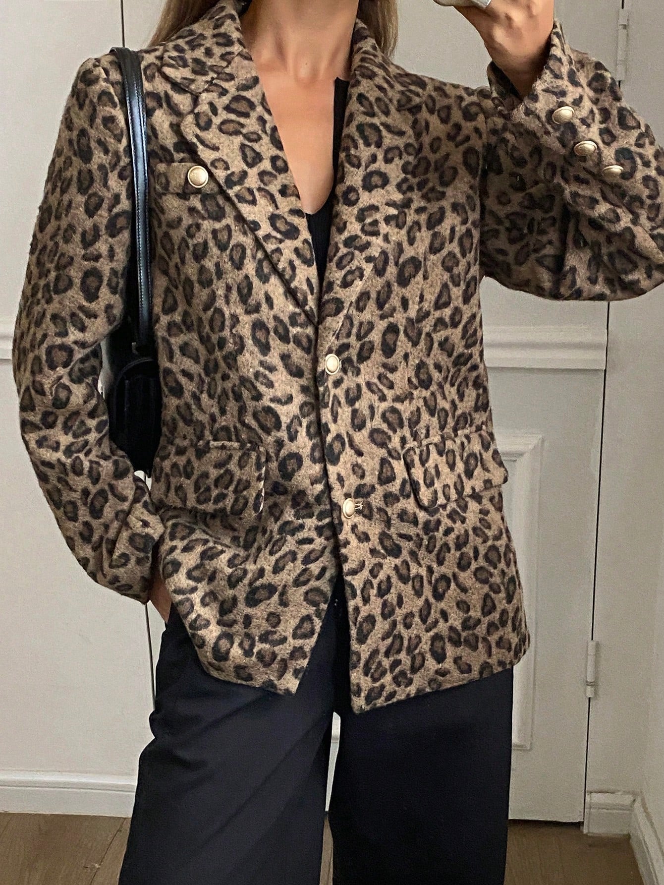 CM-CS832336 Women Casual Seoul Style Leopard Print Button Front Lapel Neckline Long Sleeve Blazer