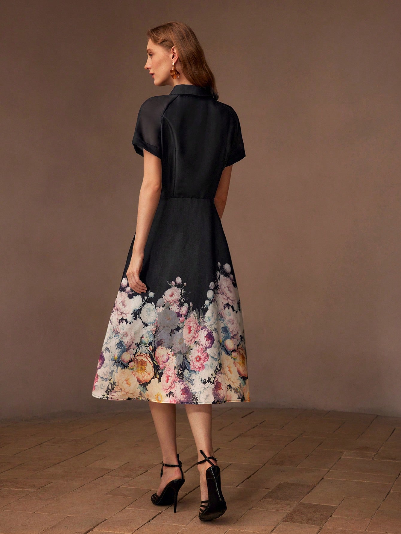 CM-DS996743 Women Elegant Seoul Style Notched Neckline Short Sleeve Organza Floral Print Midi Dress - Black