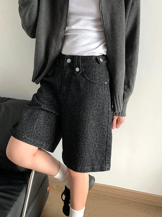 CM-BS492210 Women Casual Seoul Style Leopard Print Loose Bermuda Shorts - Light Gray