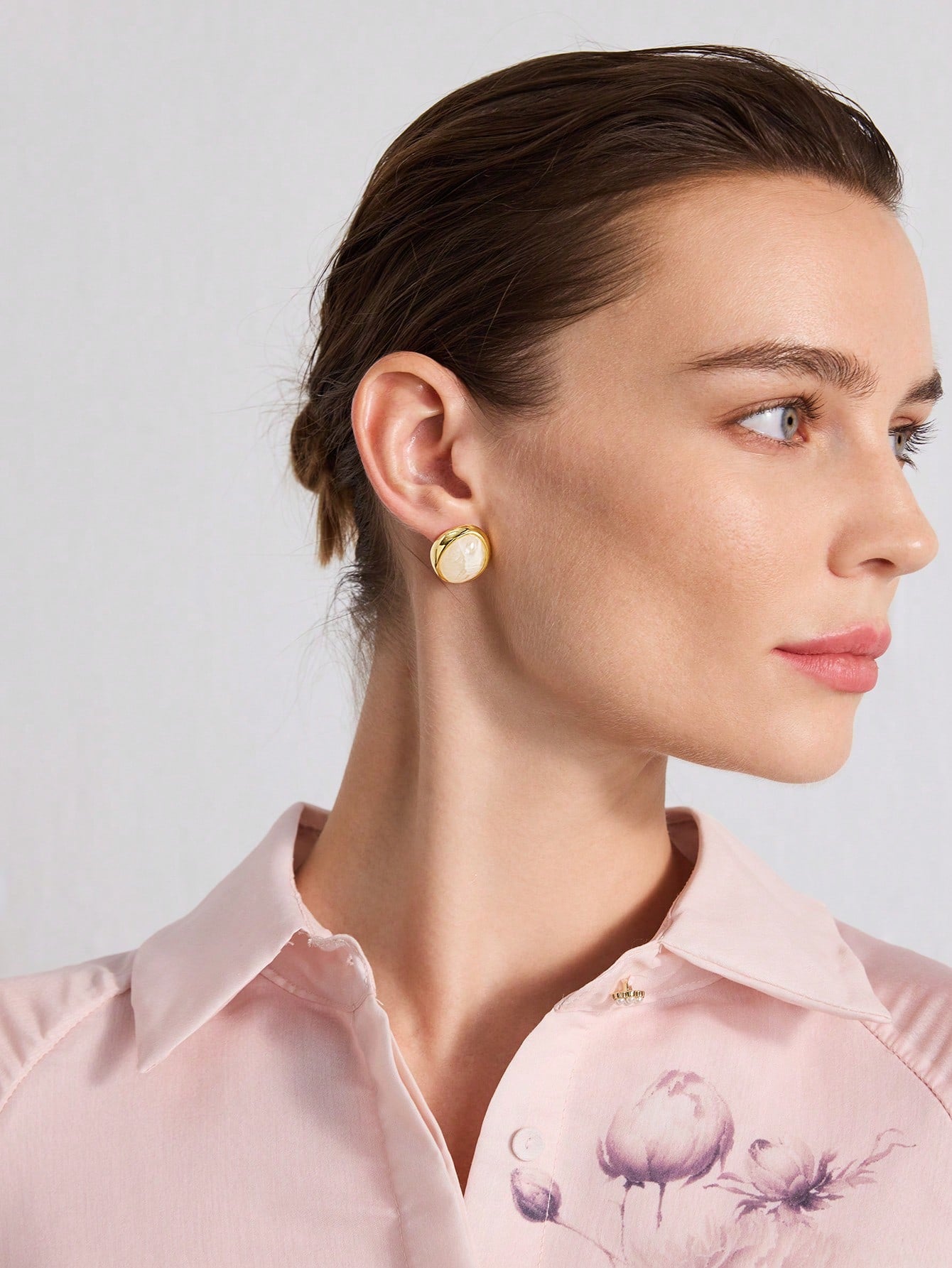 CM-AXS297614 Women Trendy Seoul Style White Resin Horse Eye Design Stud Earrings