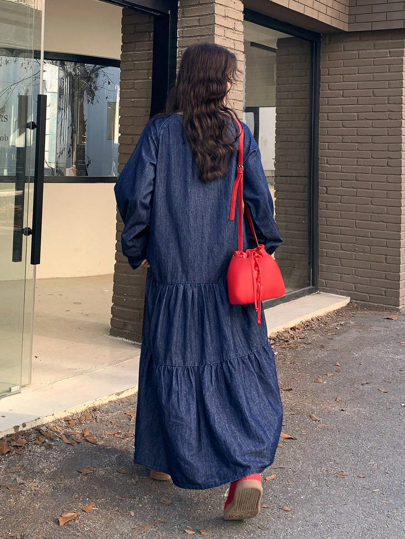 CM-DS258817 Women Casual Seoul Style Medium Wash Round Neck Long Sleeve Drop Waist Denim Dress