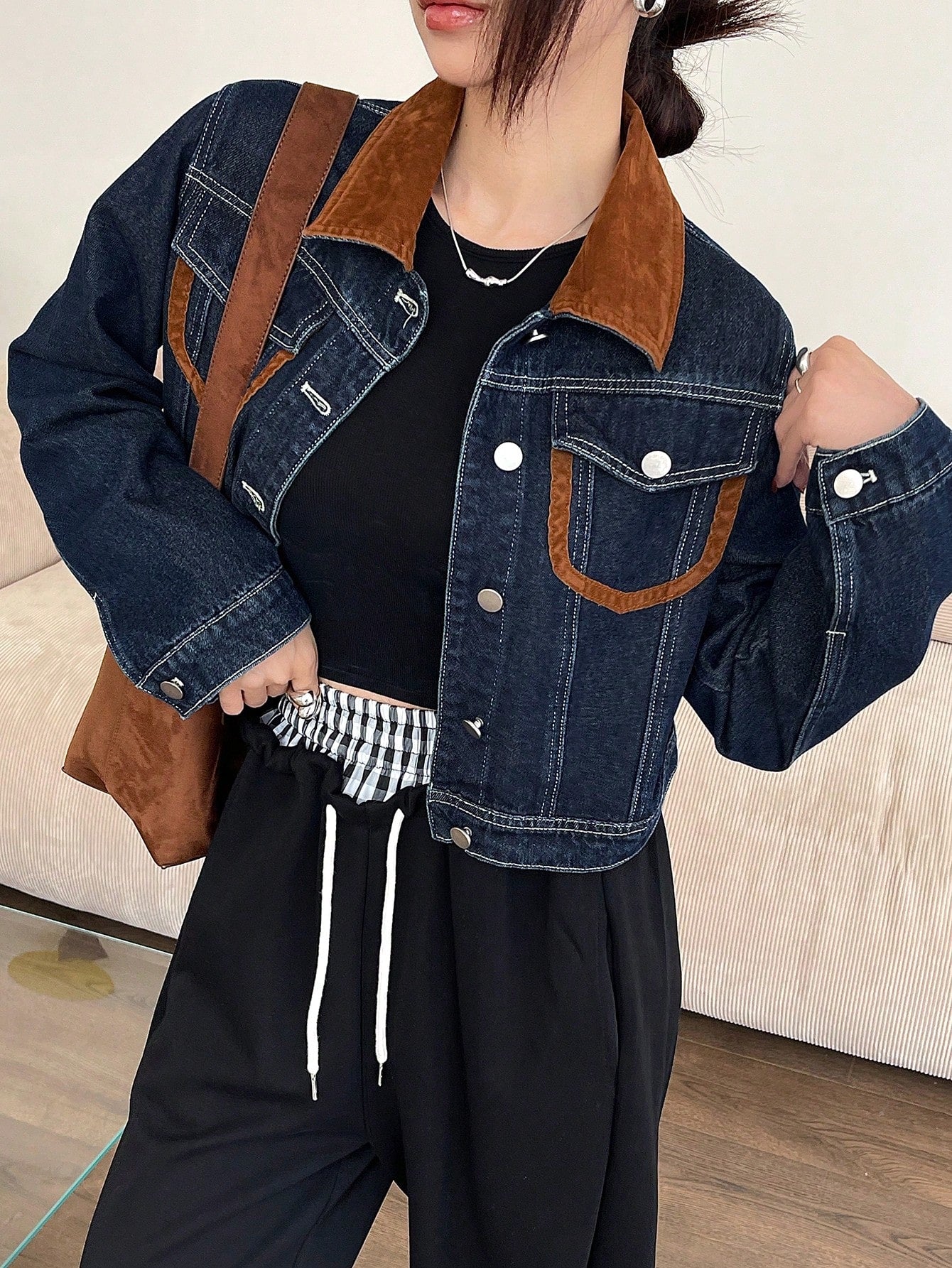 CM-CS550018 Women Casual Seoul Style Medium Wash Contrast Color Block Long Sleeve Denim Jacket