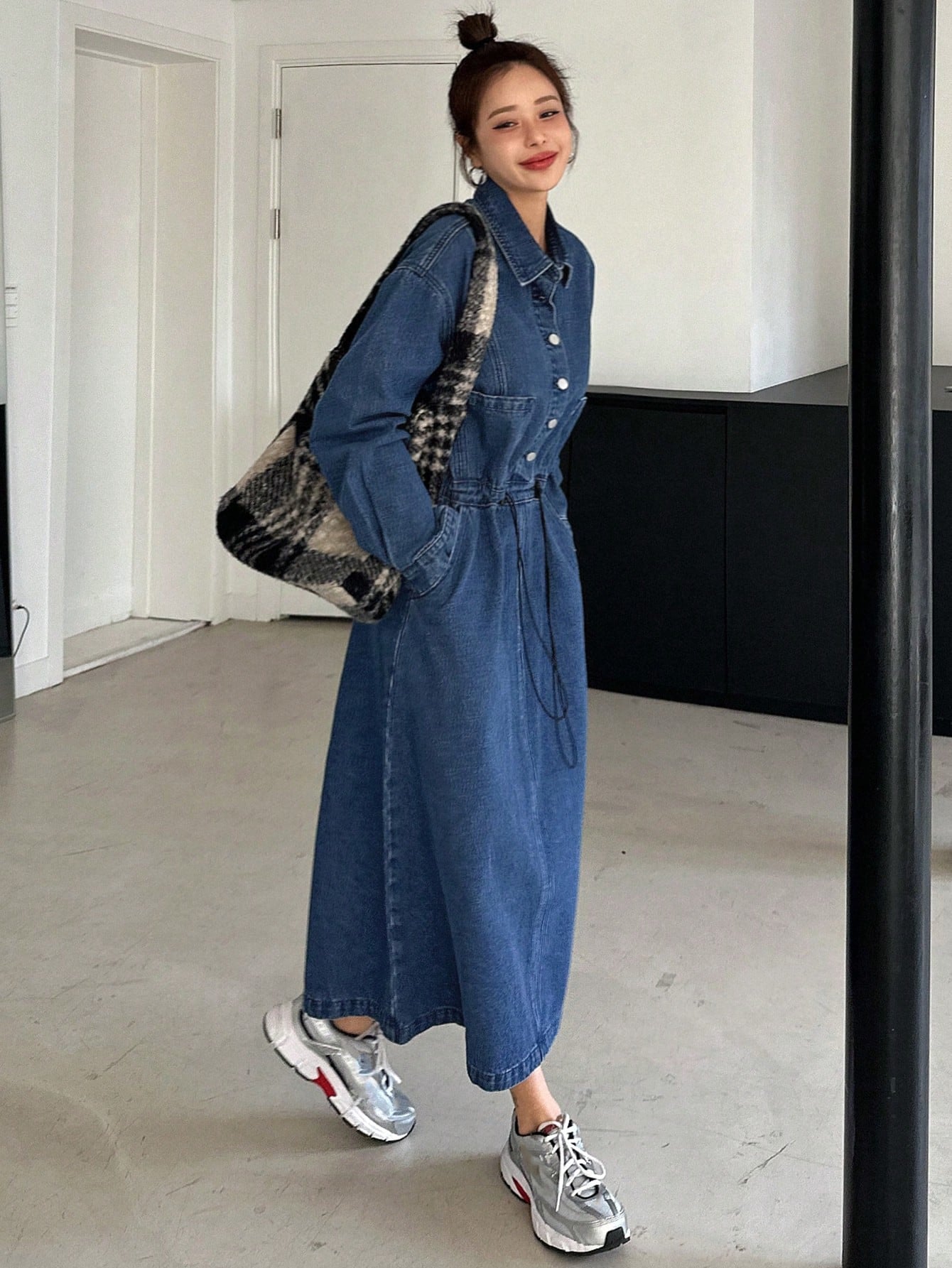 CM-DS246665 Women Casual Seoul Style Medium Wash Long Sleeve High Waisted Collared Shirt Dress