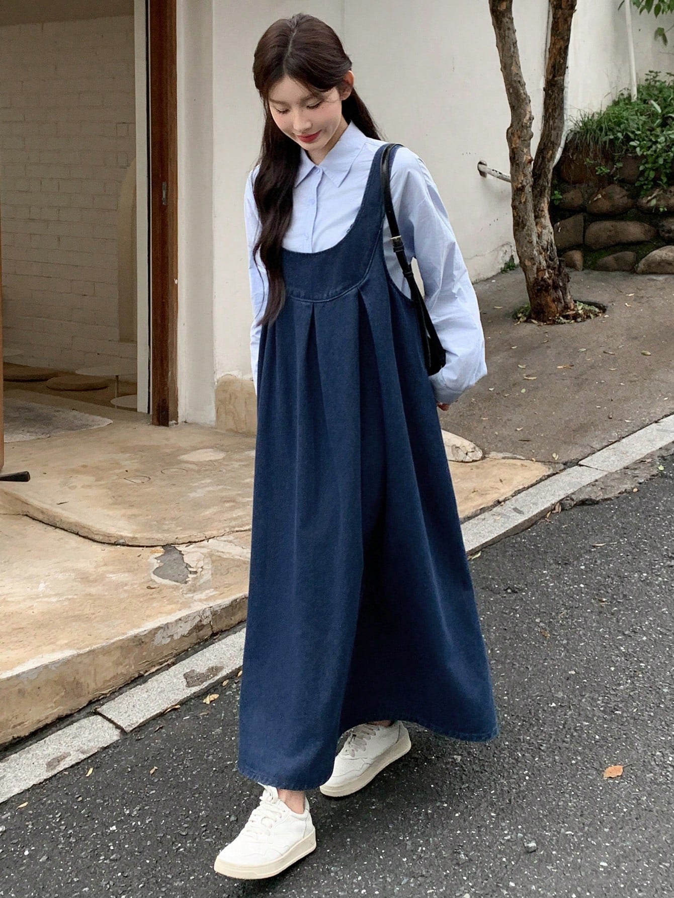 CM-DS493835 Women Casual Seoul Style Dark Wash Straps Neckline Sleeveless Denim Suspender Dress