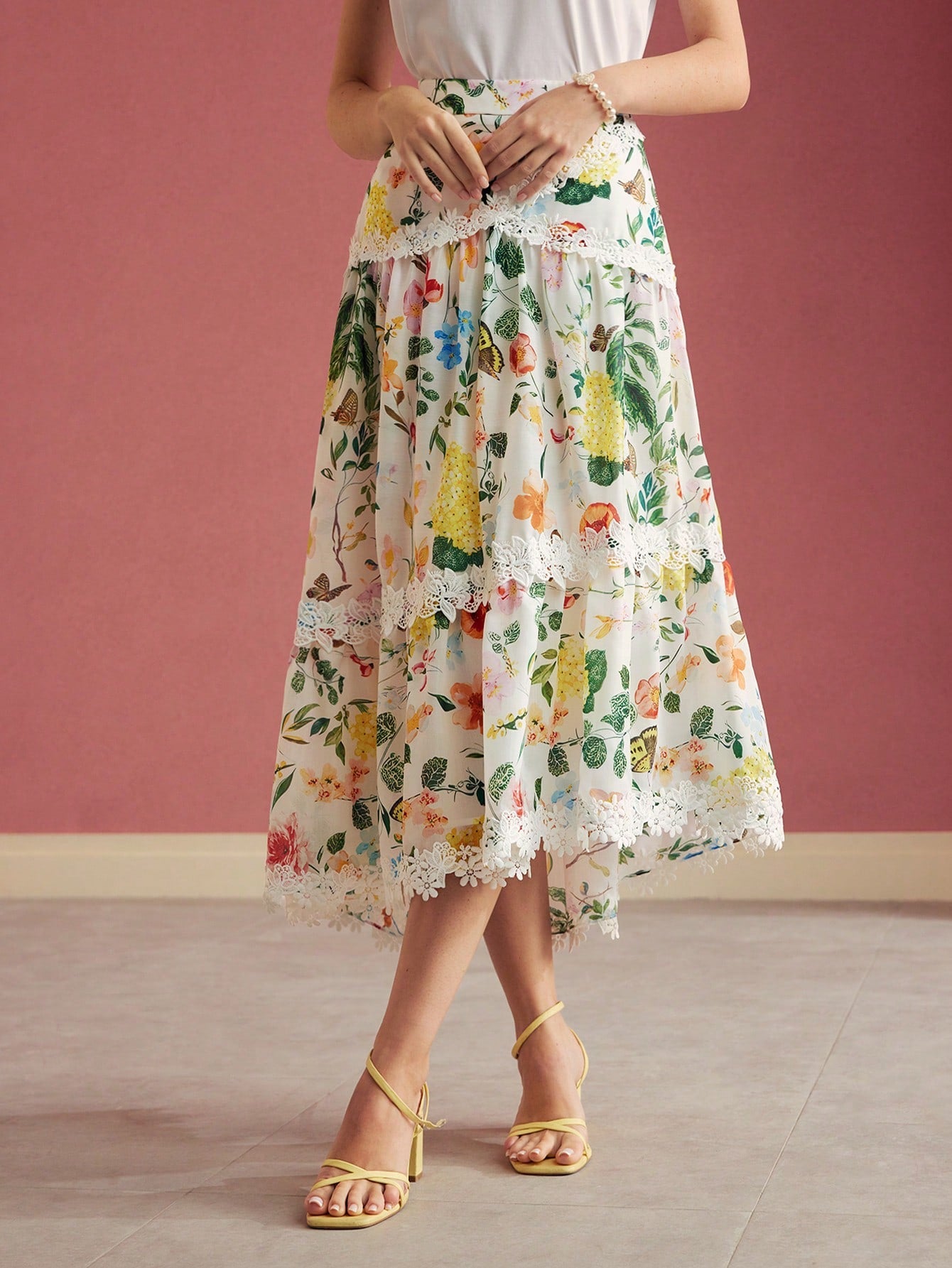 CM-BS550077 Women Trendy Bohemian Style Floral Print Contrast Lace Ruffle Hem Maxi Skirt
