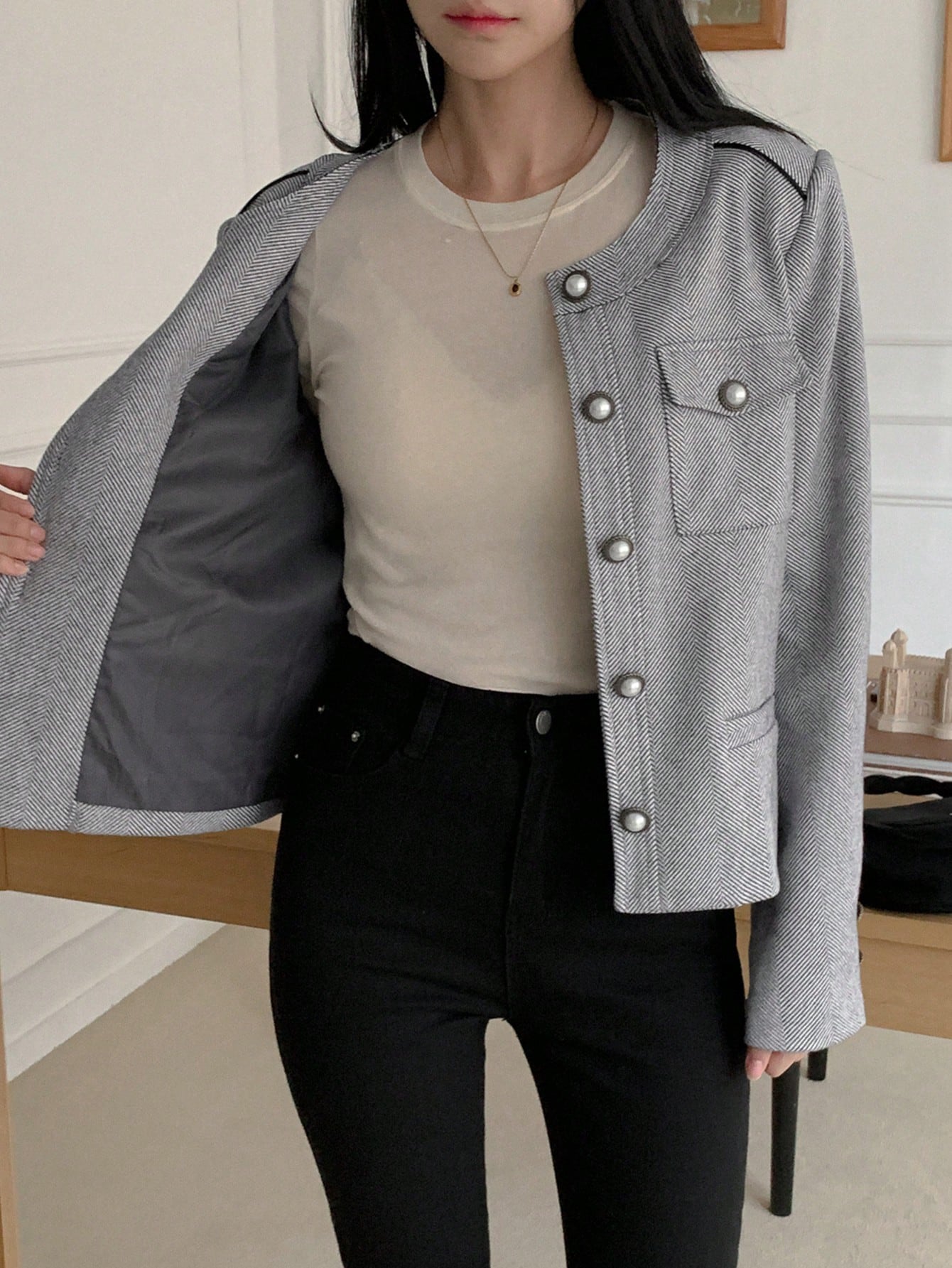 CM-CS848498 Women Casual Seoul Style Solid Color Round Neck Long Sleeve Single Breasted Blazer