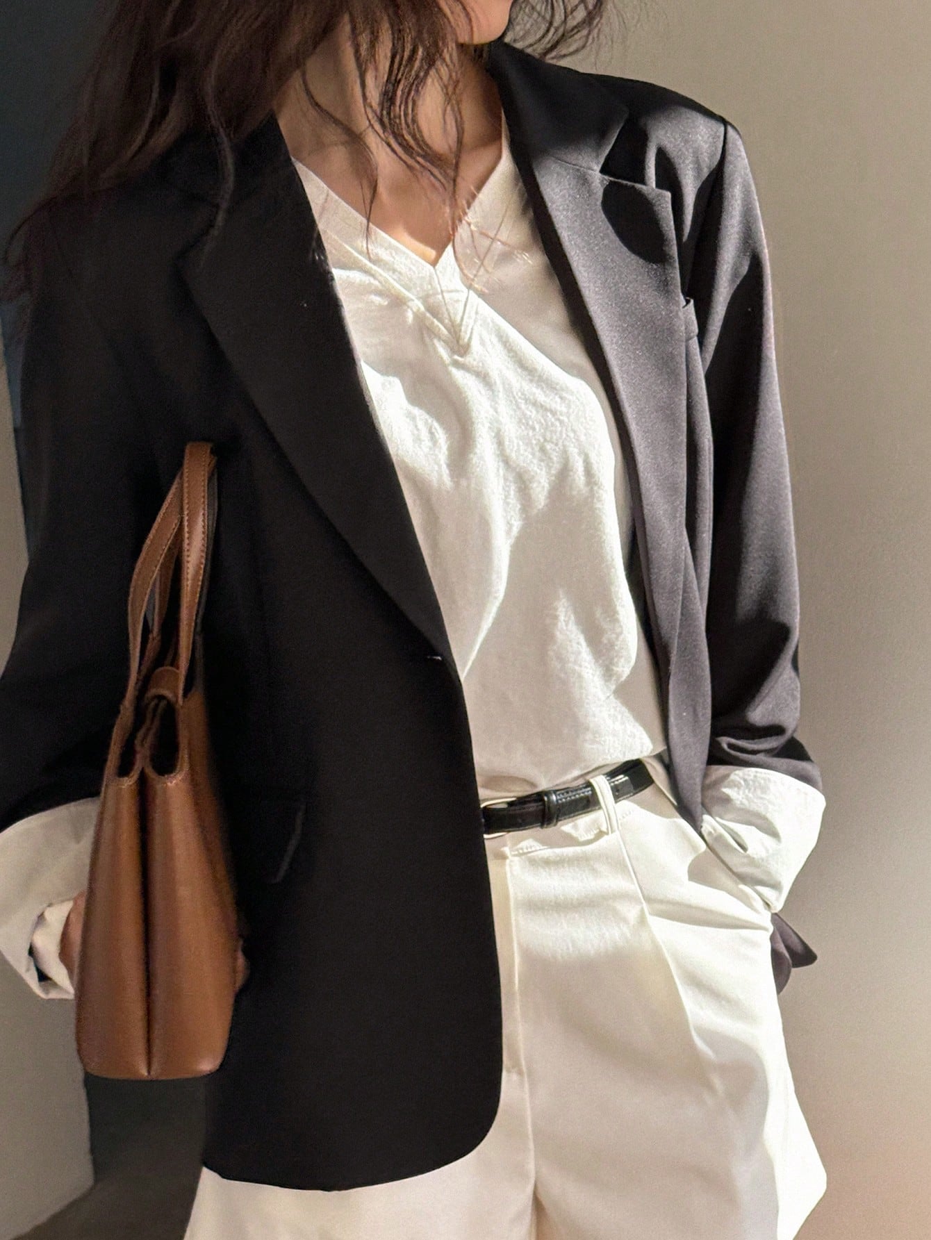 CM-CS274516 Women Casual Seoul Style Lapel Neckline Long Sleeve Two-Tone Cuff Blazer Jacket - Black