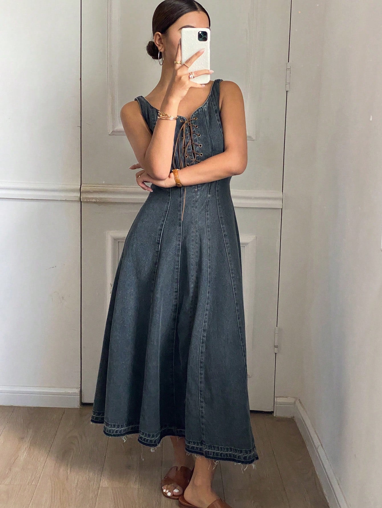 CM-DS055397 Women Casual Seoul Style Backless Pinafore Cinched Waist Decor Distressed Denim Dress