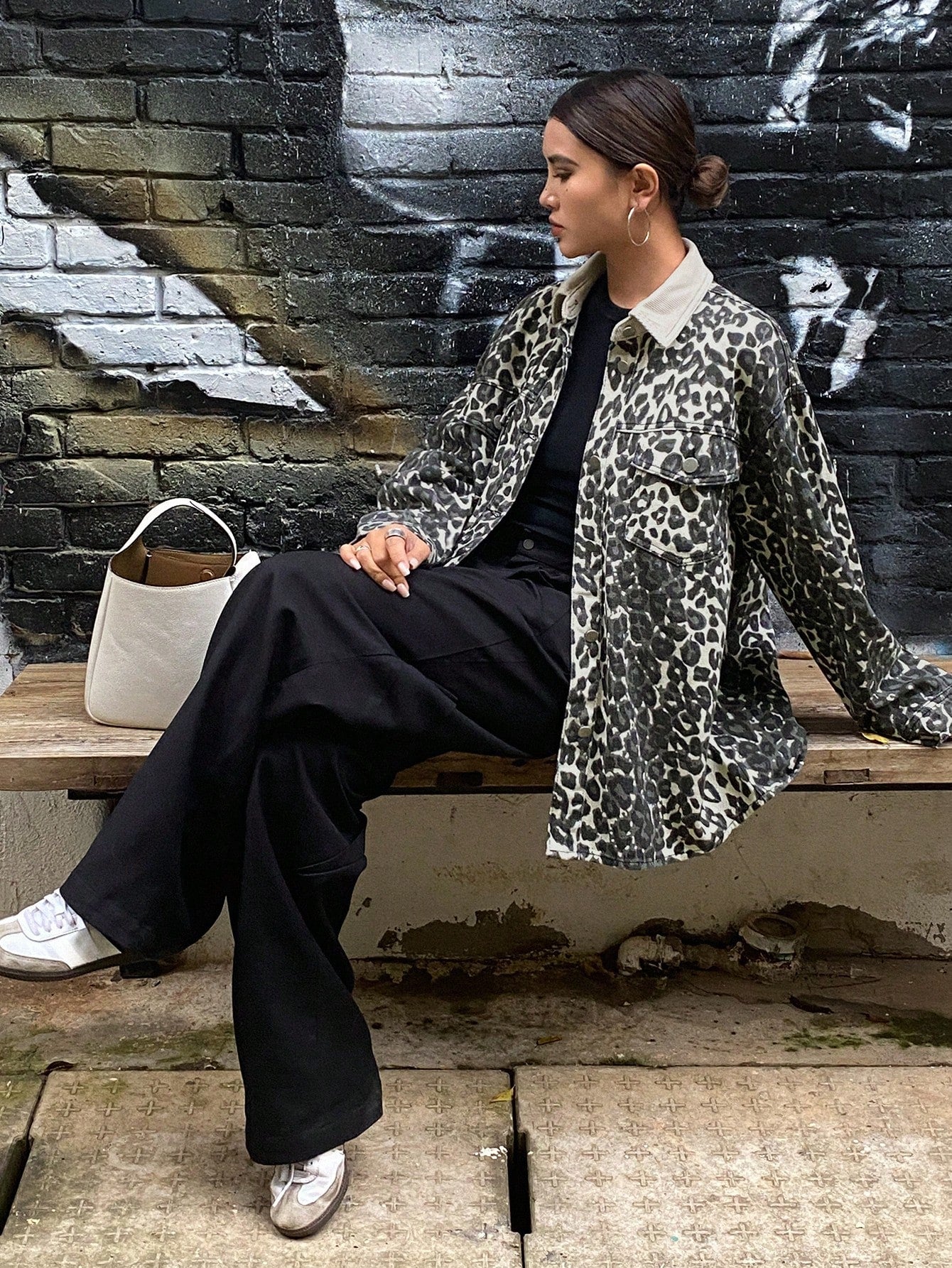 CM-CS625327 Women Casual Seoul Style Leopard Print Collar Necline Drop Shoulder Denim Jacket - Brown