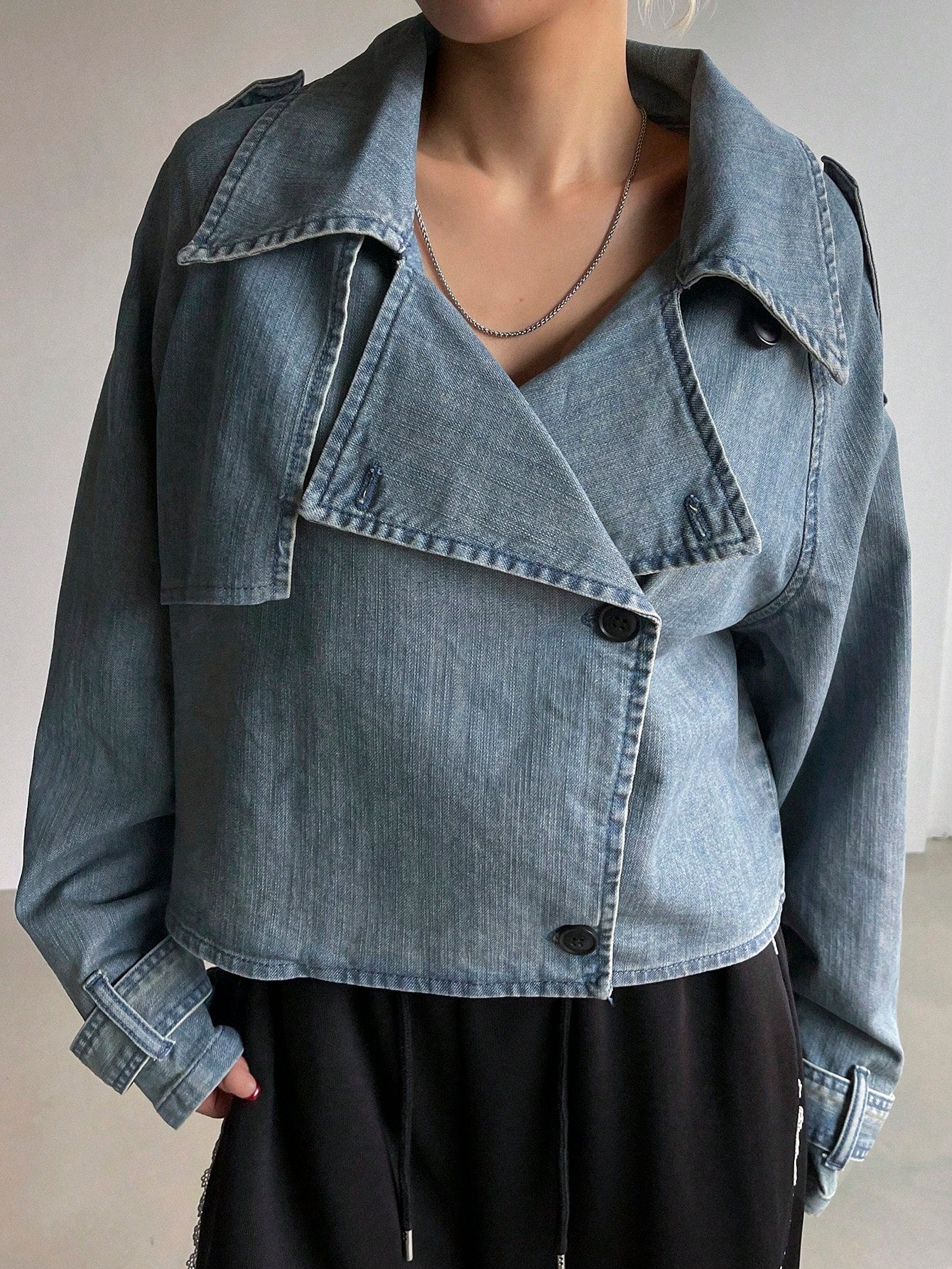 CM-CS909168 Women Casual Seoul Style Medium Wash Lapel Neckline Drop Shoulder Oversized Denim Jacket