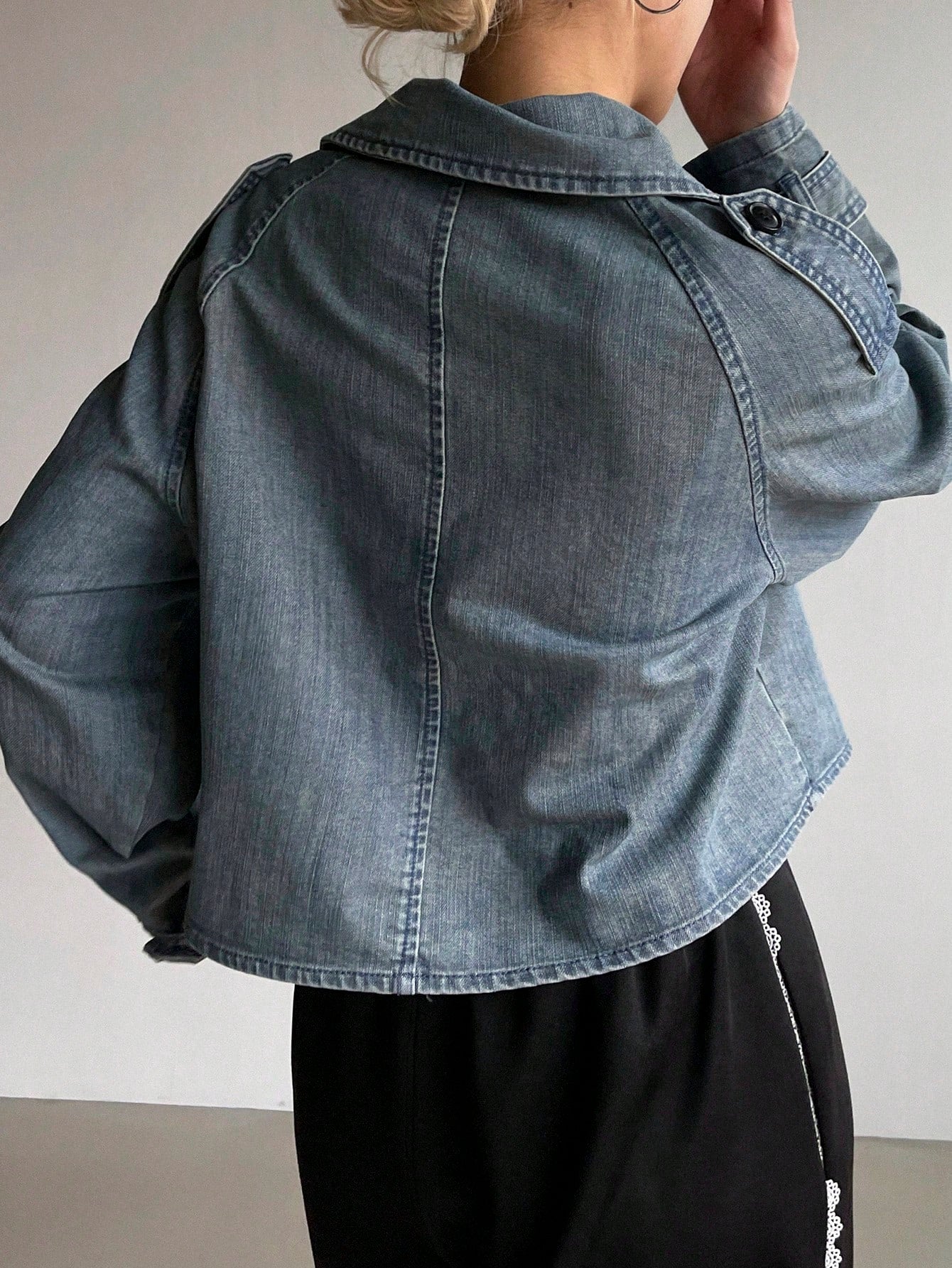 CM-CS909168 Women Casual Seoul Style Medium Wash Lapel Neckline Drop Shoulder Oversized Denim Jacket