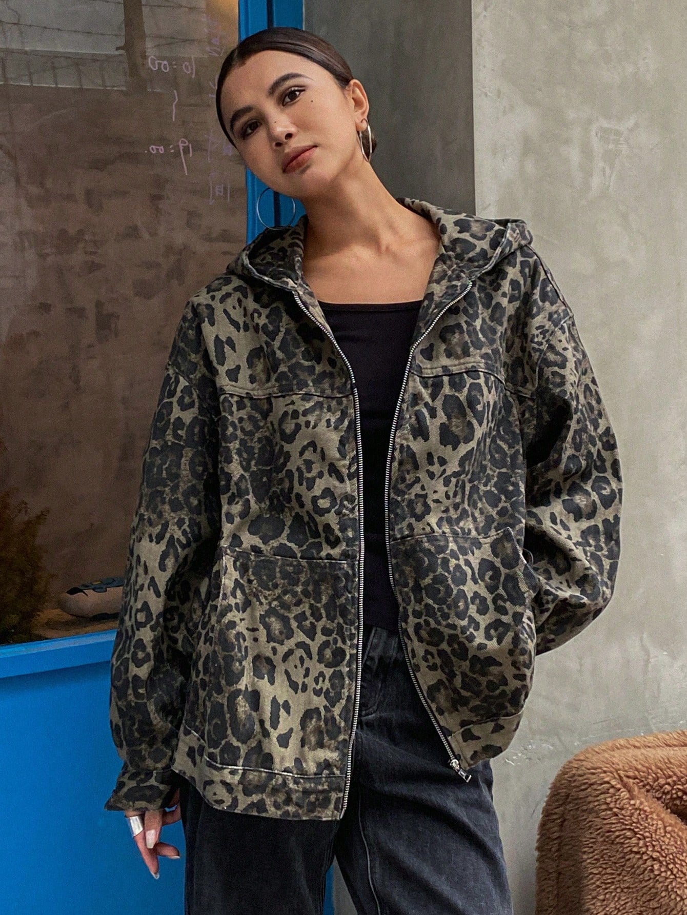 CM-CS941597 Women Casual Seoul Style Leopard Print Hooded Zip-Up Oversized Denim Jacket