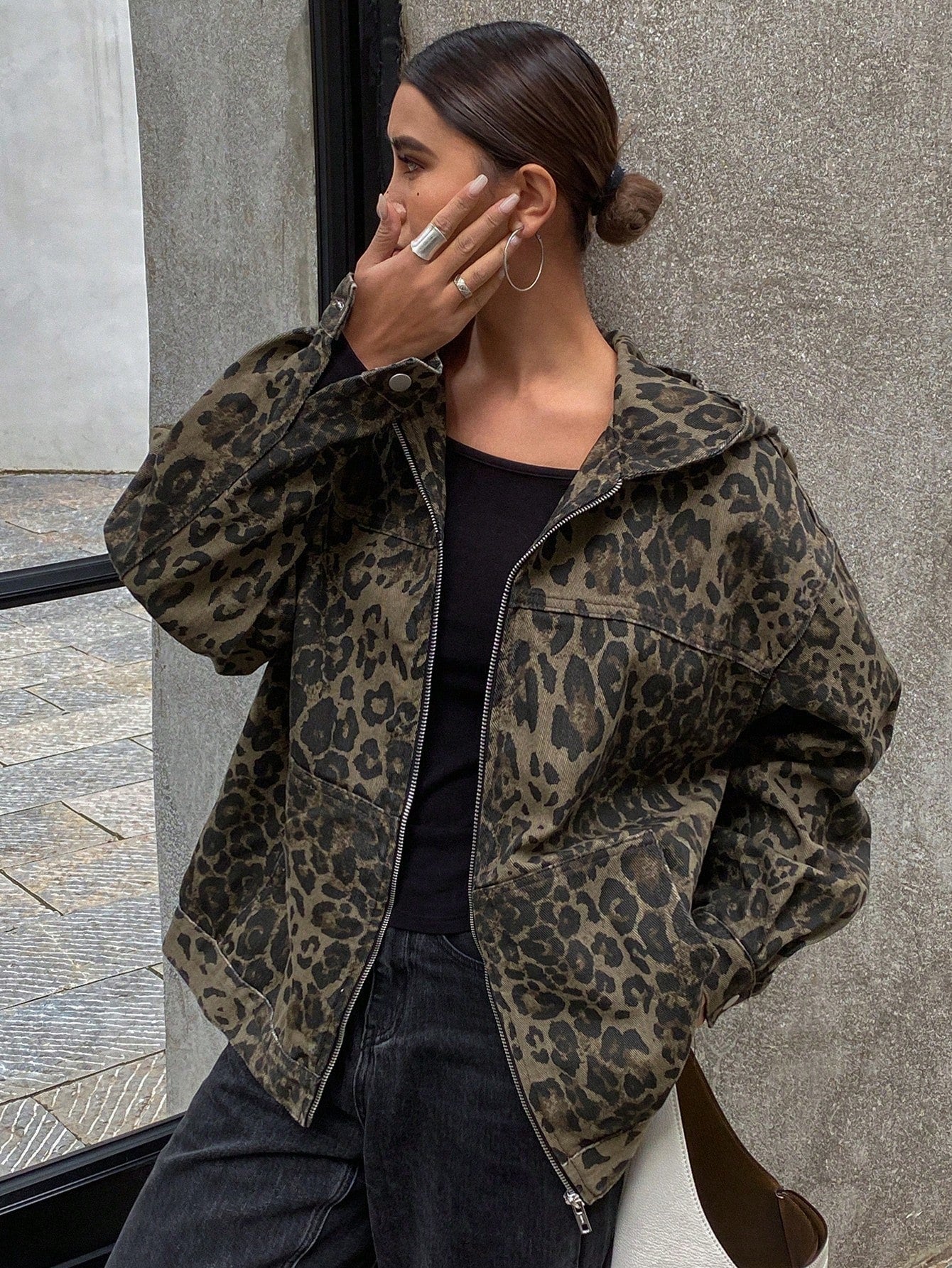 CM-CS941597 Women Casual Seoul Style Leopard Print Hooded Zip-Up Oversized Denim Jacket
