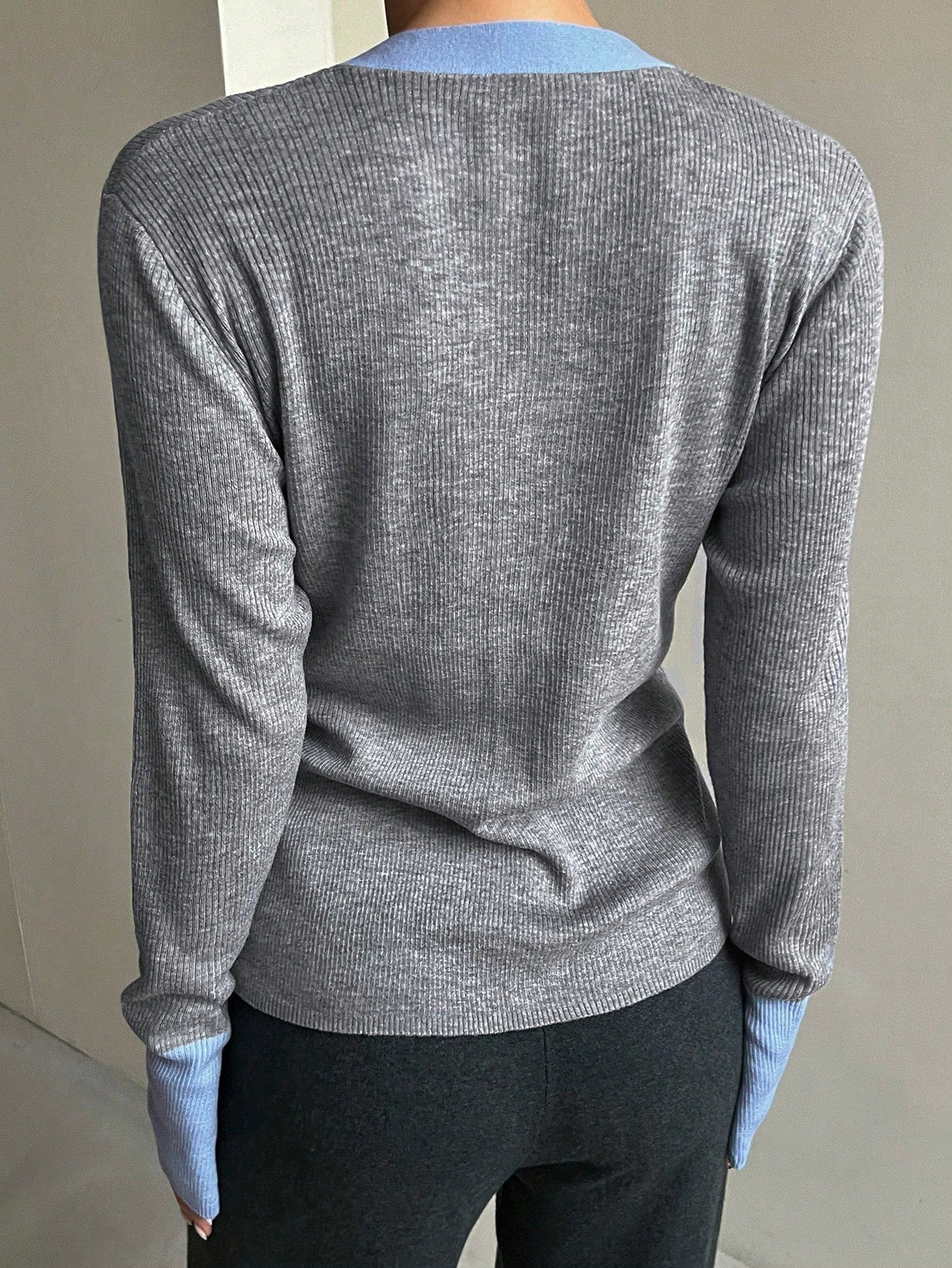CM-CS444459 Women Casual Seoul Style Color-Block Trim Button-Up V-Neck Cardigan Sweater - Gray