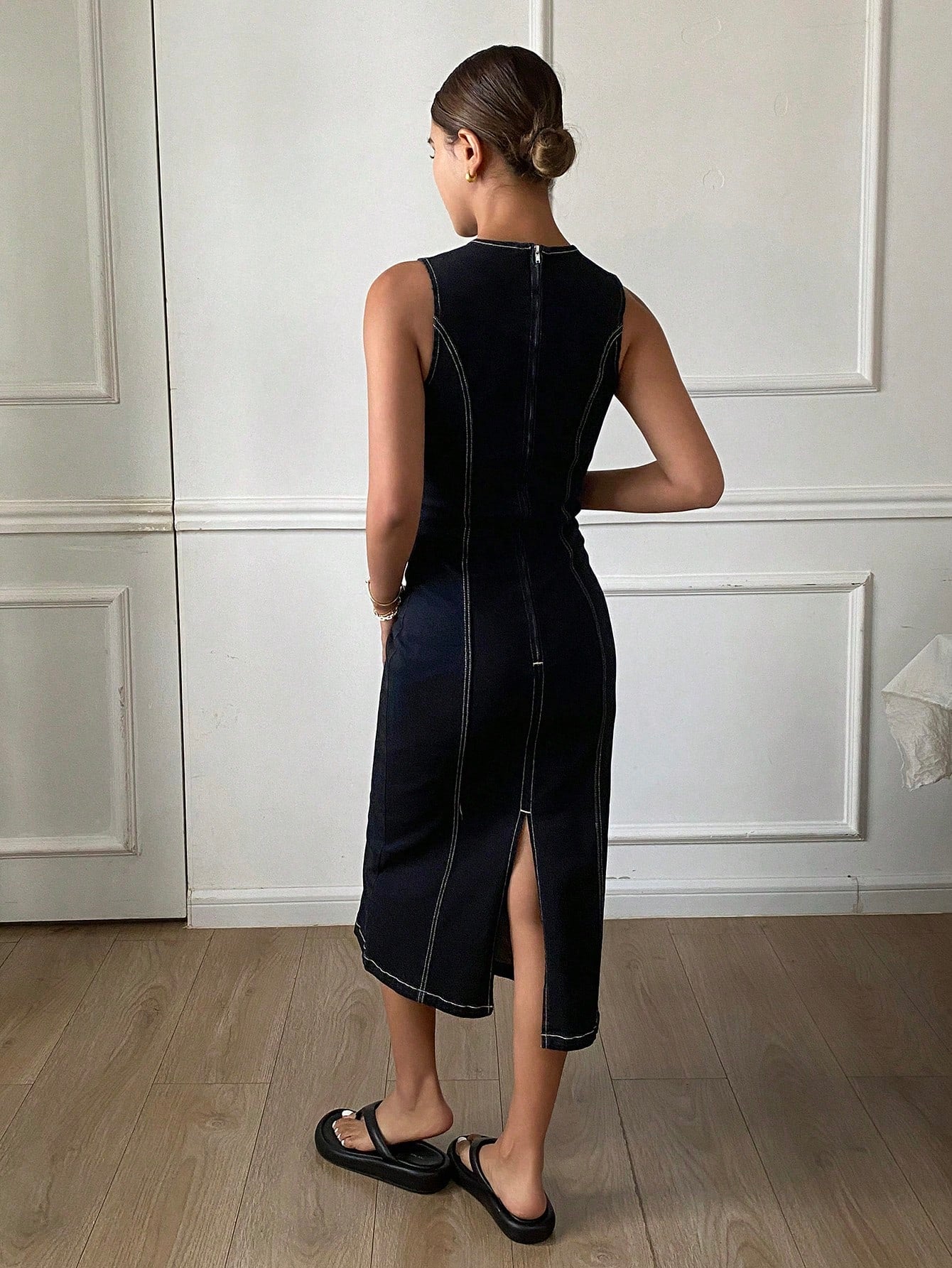 CM-DS900768 Women Casual Seoul Style Round Neck Sleeveless Split Midi Denim Dress - Black