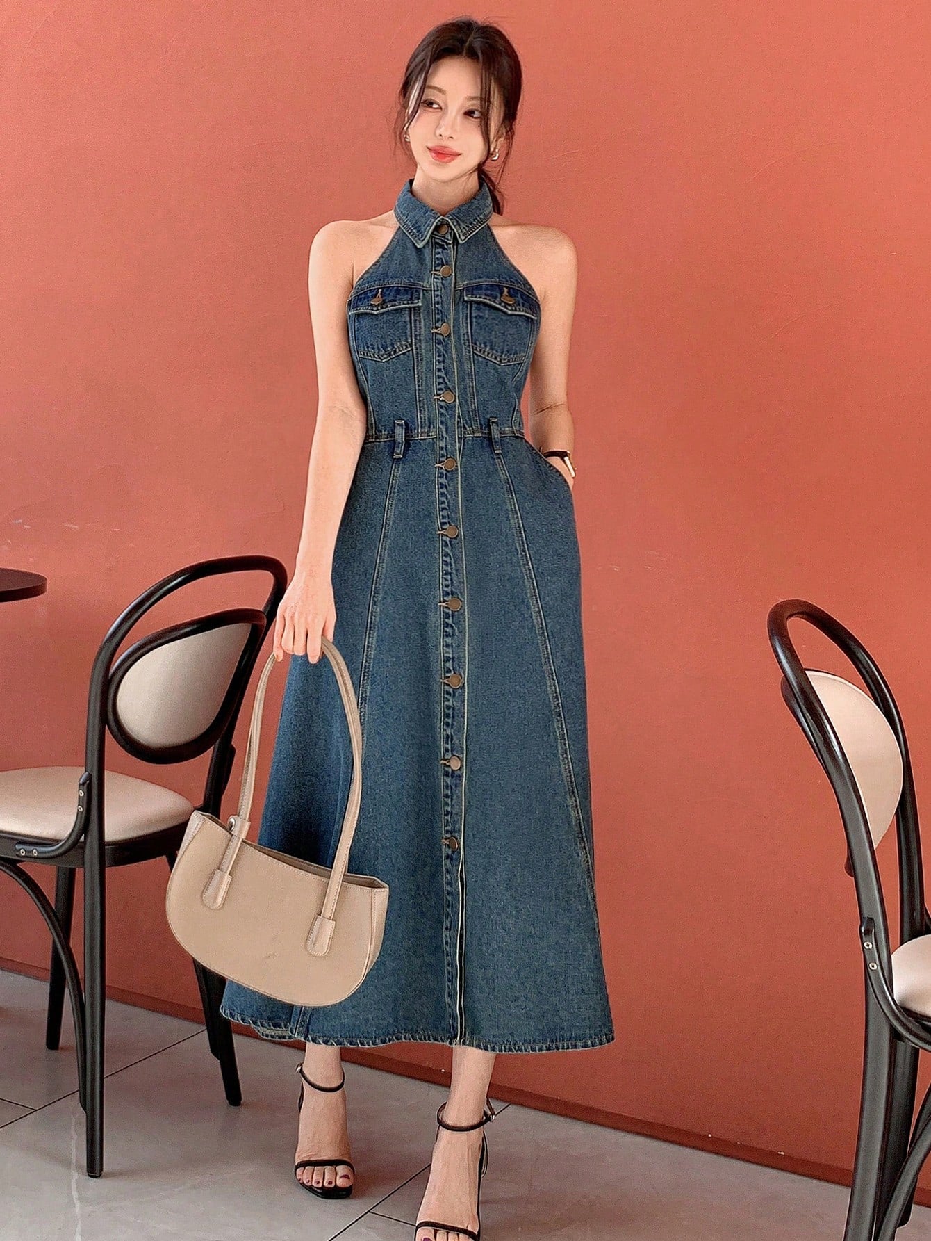 CM-DS374418 Women Casual Seoul Style Medium Wash Halter Neckline Sleeveless Button Denim Dress