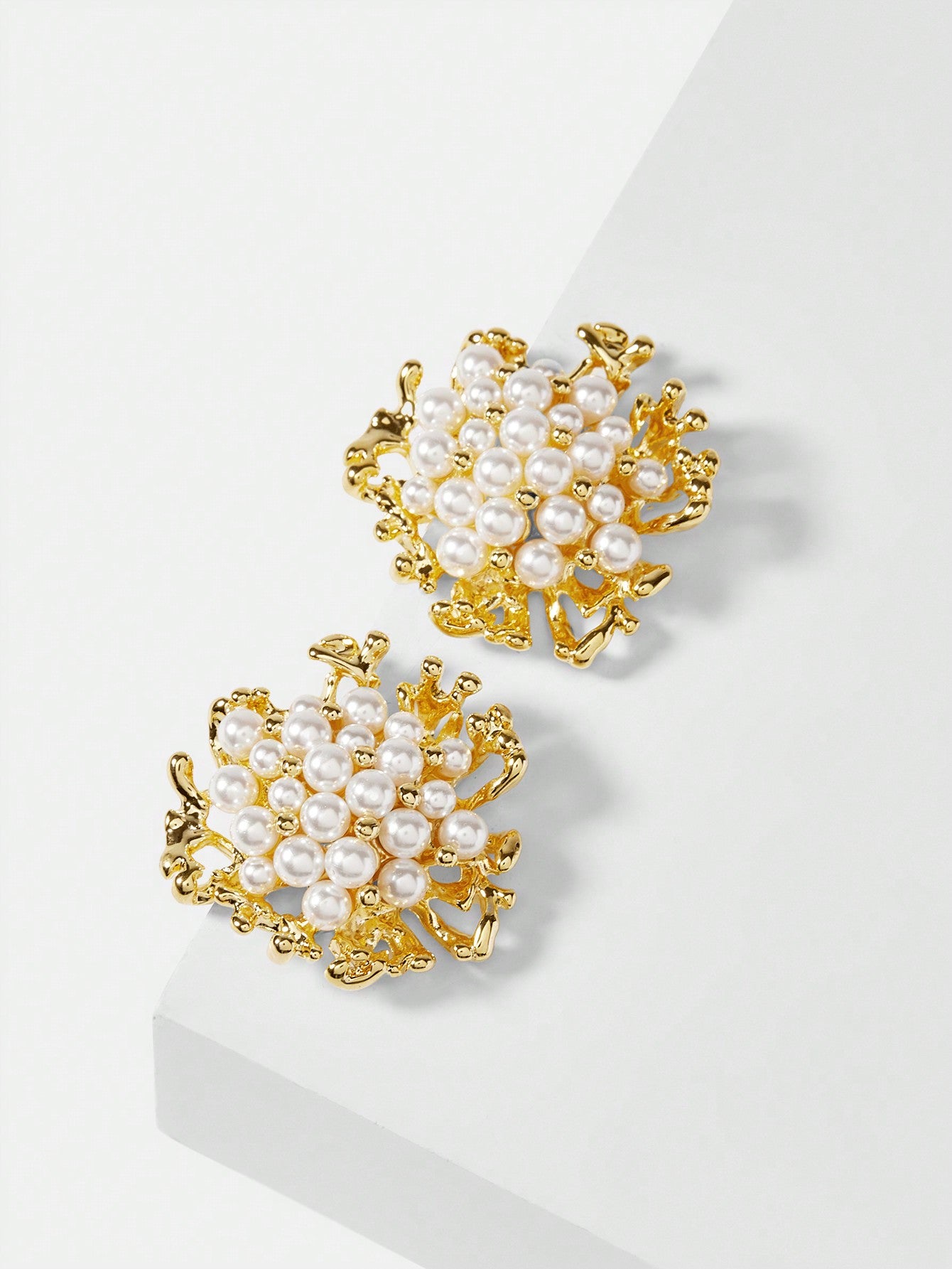 CM-AXS321263 Women Trendy Seoul Style 18K Gold Plated Coral Pattern Faux Pearl Stud Earrings