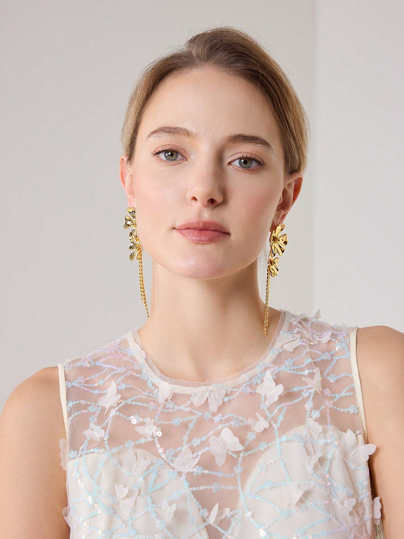 CM-AXS904664 Women Trendy Seoul Style 18K Gold Plated Fringed Floral Dangle Earrings