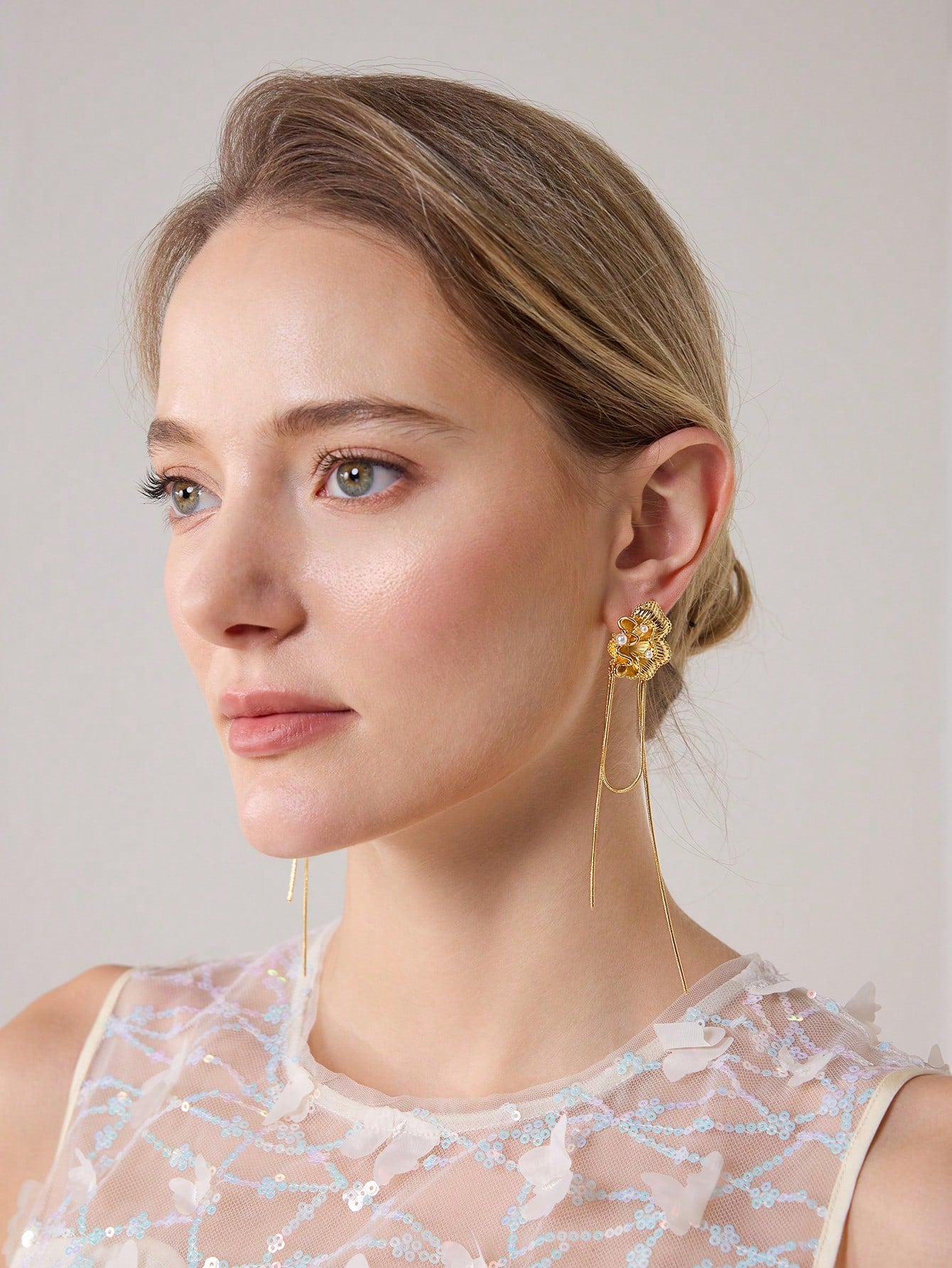 CM-AXS613640 Women Trendy Seoul Style 18K Gold Plated Metal Crinkle Tassel Earrings