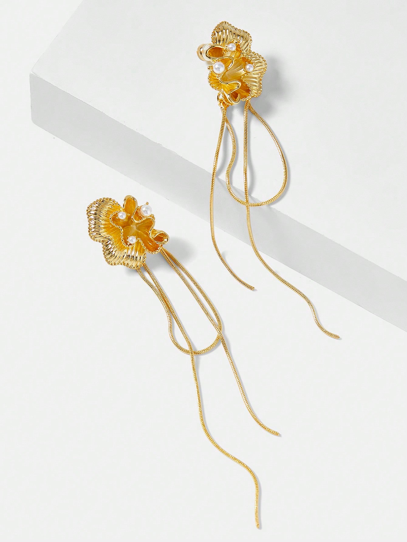 CM-AXS613640 Women Trendy Seoul Style 18K Gold Plated Metal Crinkle Tassel Earrings
