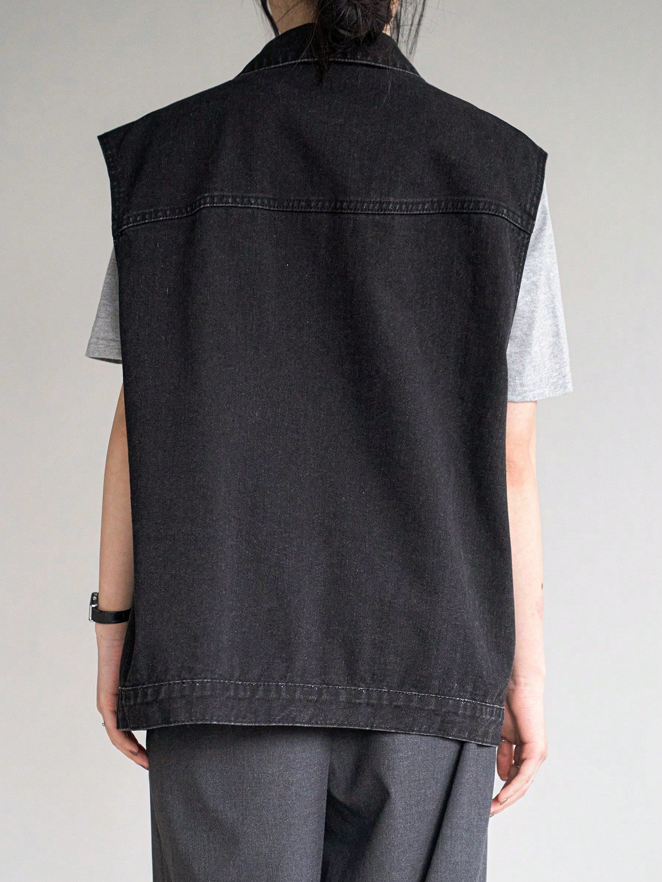 CM-CS420595 Women Casual Seoul Style Sleeveless Front Button Pocket Denim Jacket - Black