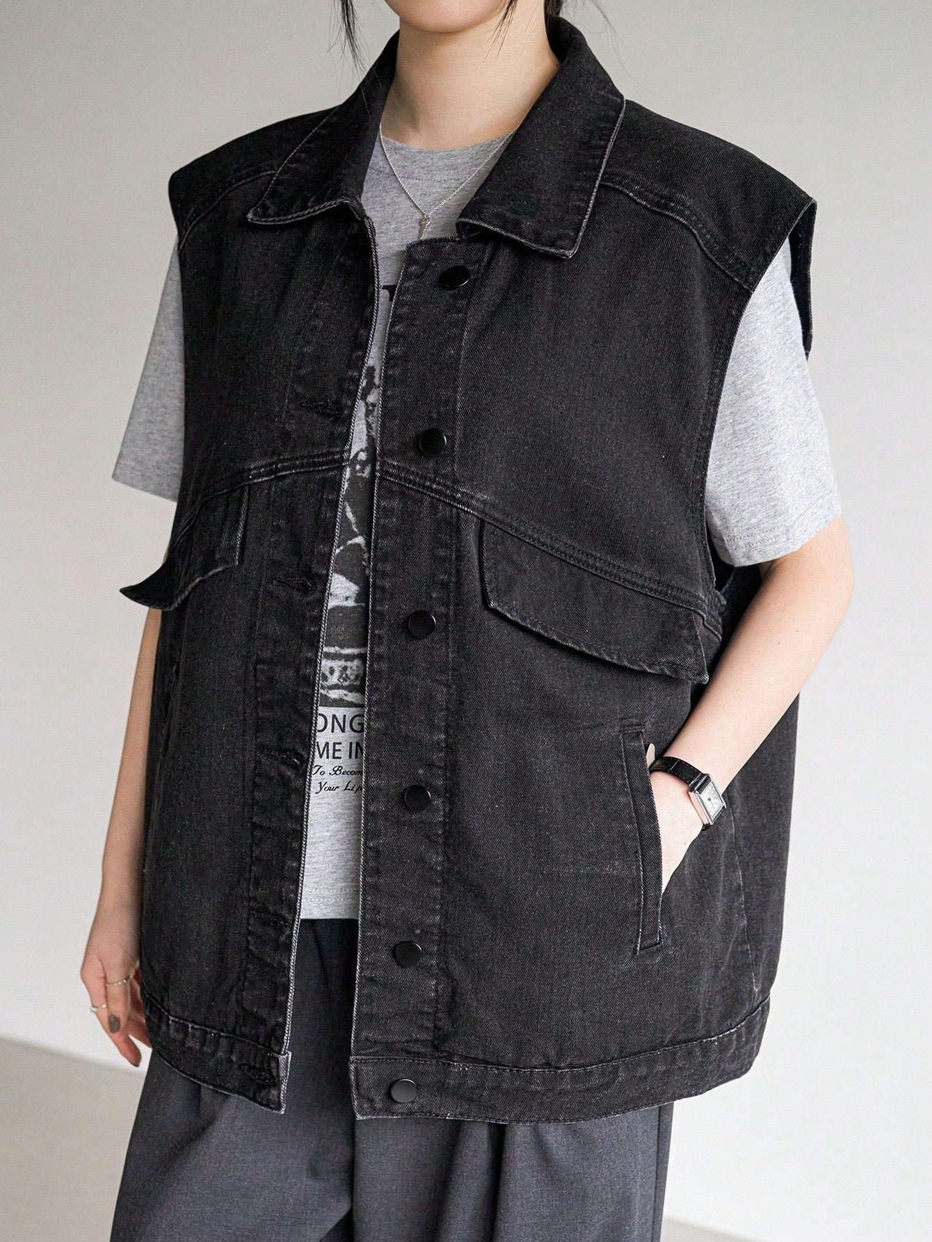 CM-CS420595 Women Casual Seoul Style Sleeveless Front Button Pocket Denim Jacket - Black