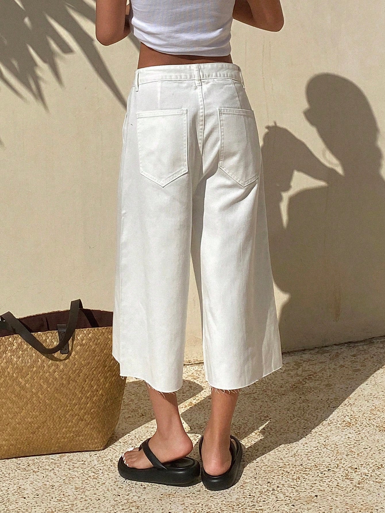 CM-BS506396 Women Casual Seoul Style Pockets High Waist Flared Cropped Jeans - Beige