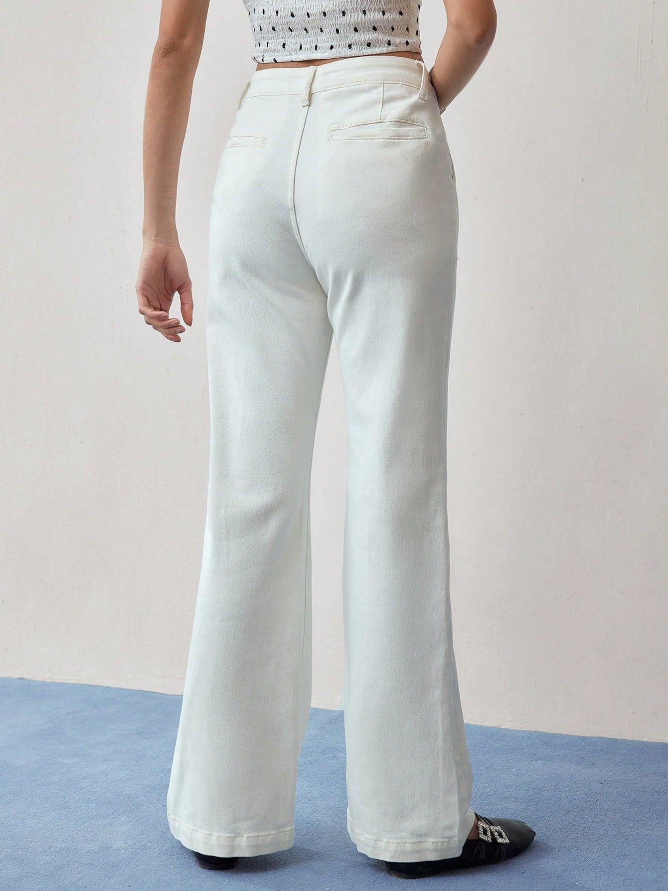 CM-BS135837 Women Casual Seoul Style Button Fly Pintuck Flare Leg Jeans - White