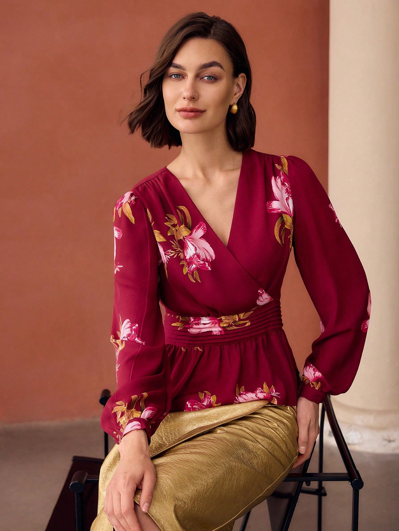 CM-TS772772 Women Elegant Seoul Style Chiffon V-Neck Long Sleeve Floral Print Peplum Blouse - Red