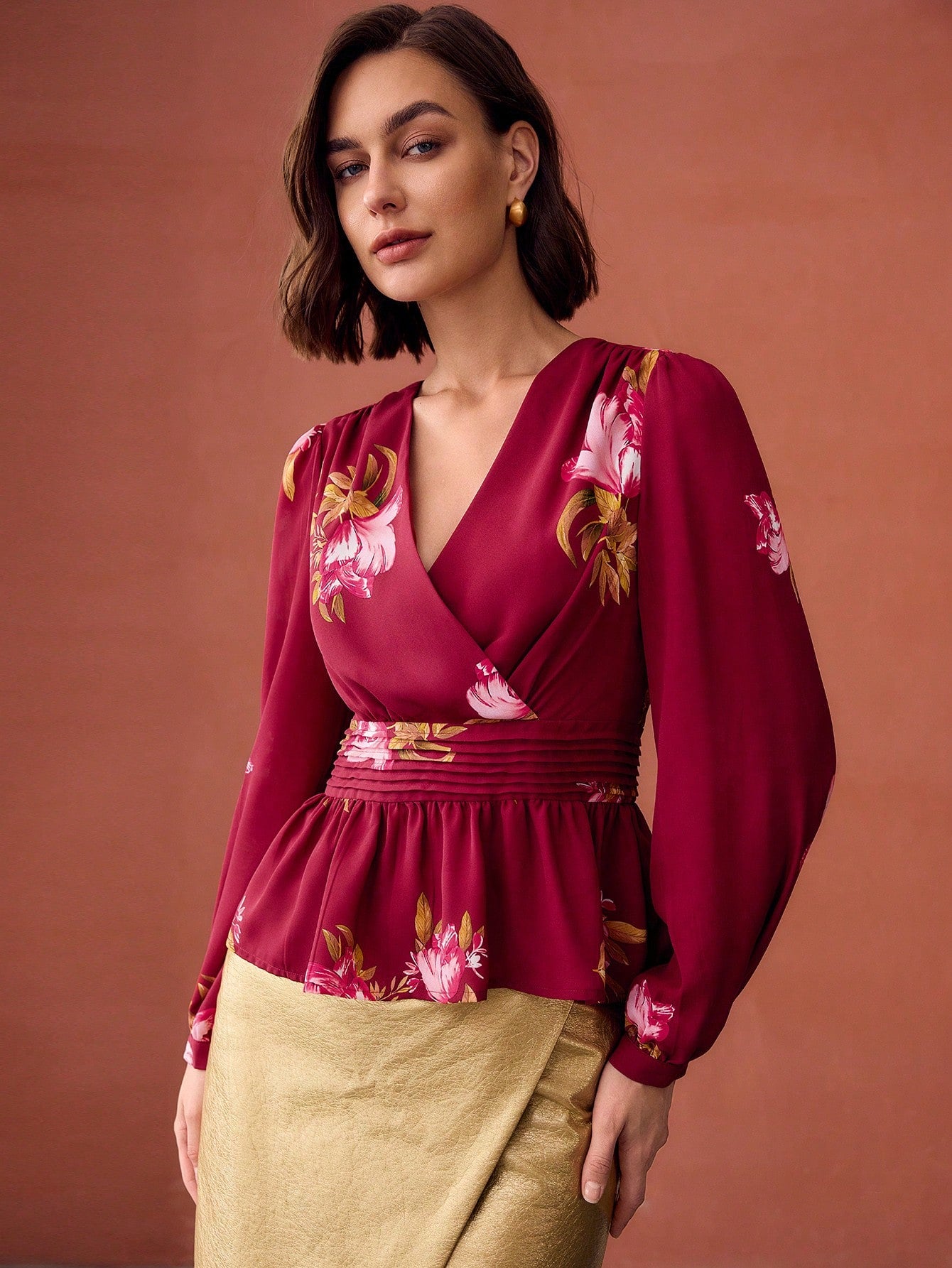 CM-TS772772 Women Elegant Seoul Style Chiffon V-Neck Long Sleeve Floral Print Peplum Blouse - Red